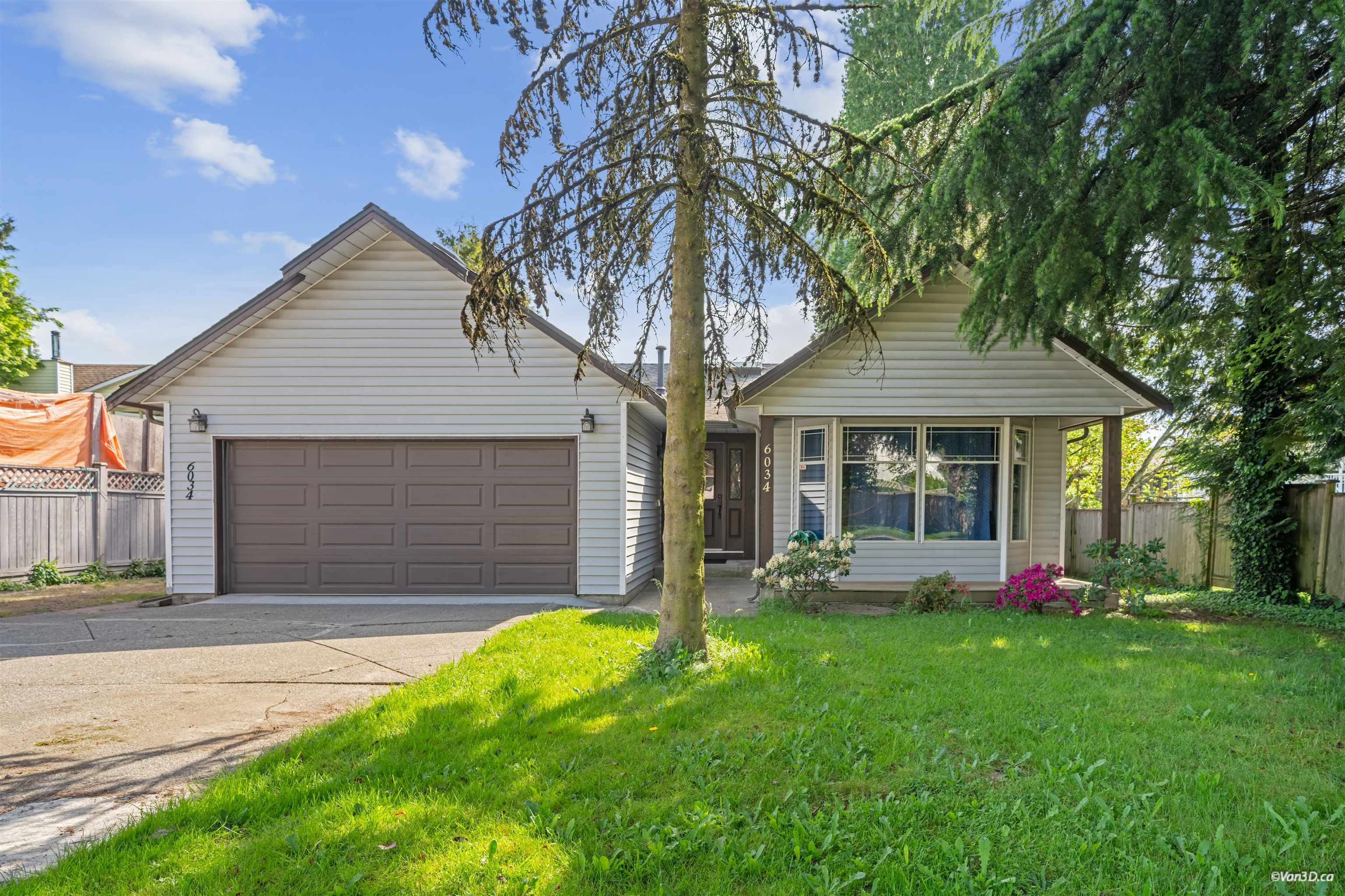 6034 174 STREET, Surrey BC V3S 1W9, R3134289, BC,