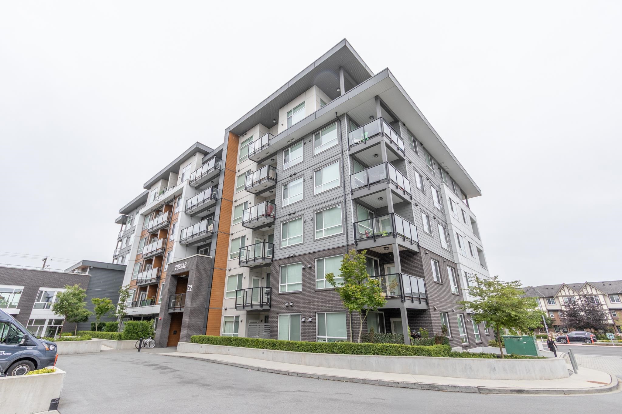 B317 20834 80 AVENUE, R3134465, BC,