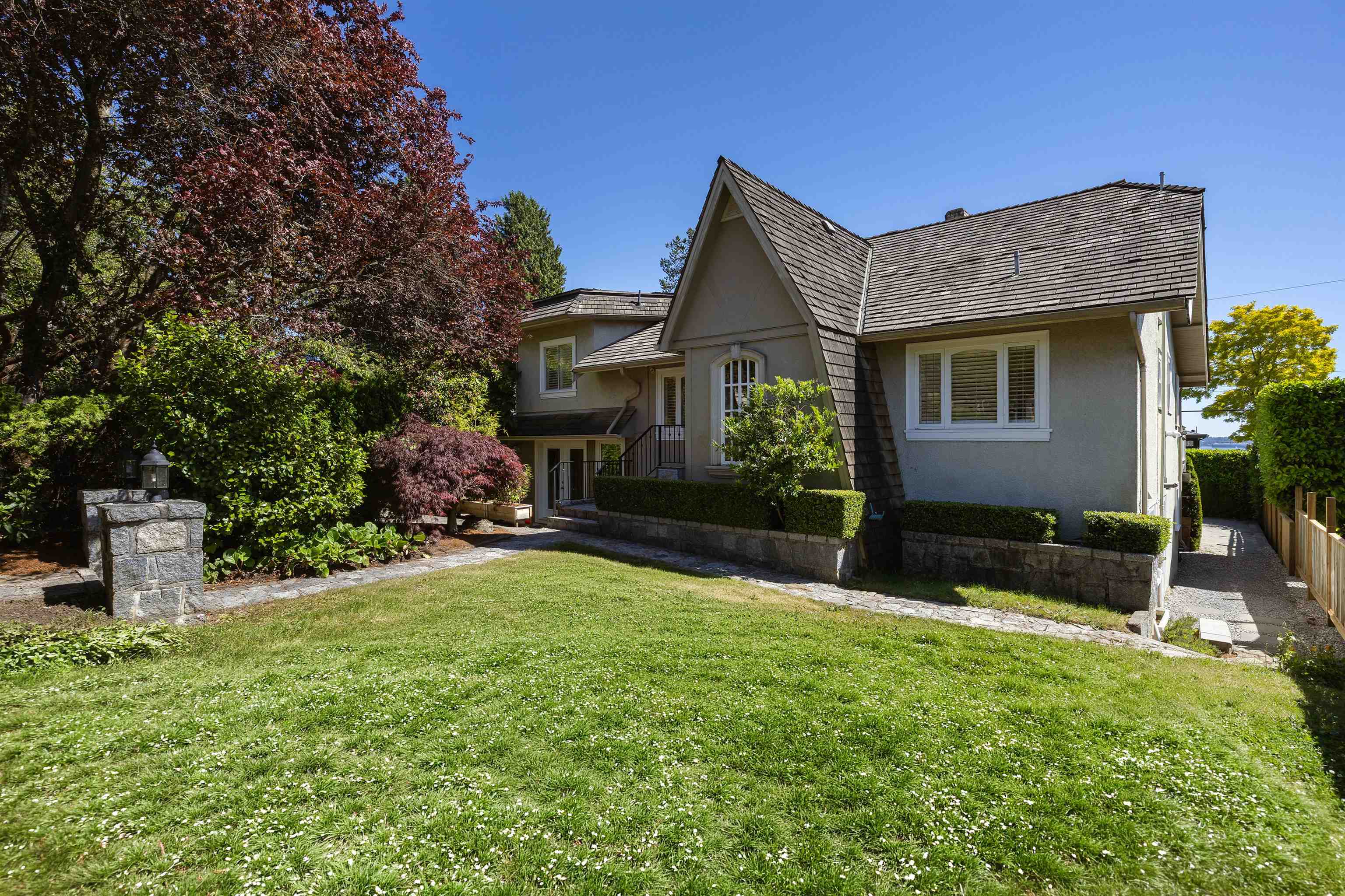 2308 INGLEWOOD AVENUE, West Vancouver BC V7V 2A1, R3134635, BC,