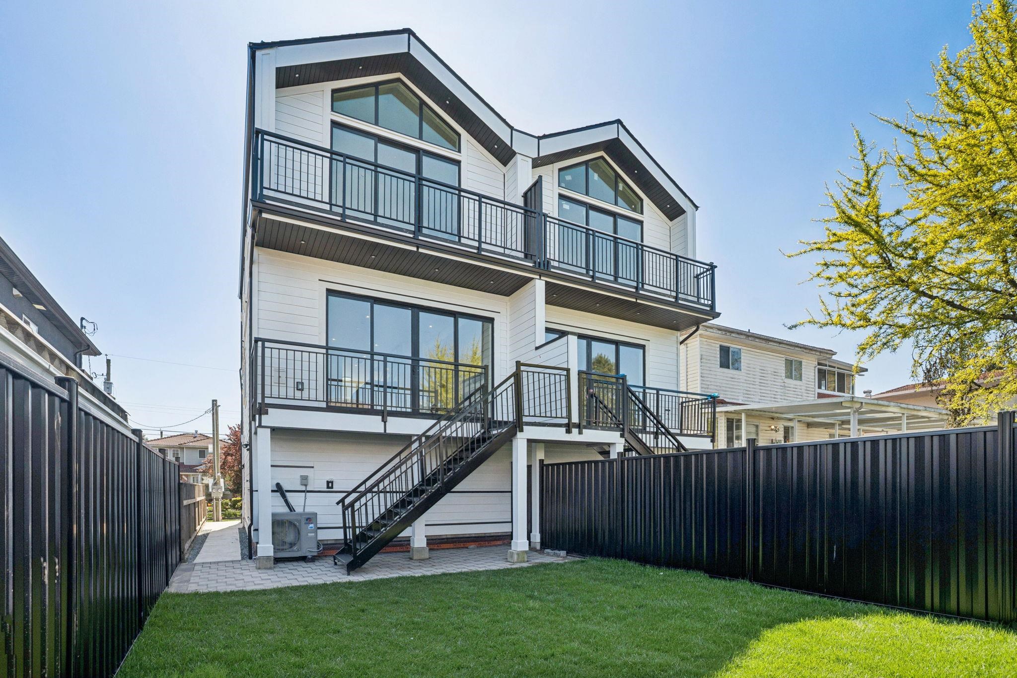 1 1005 55TH AVENUE, R3134740, BC,