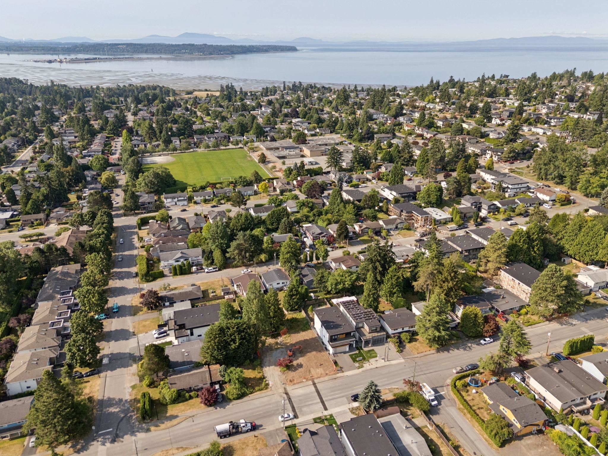 15918 RUSSELL AVENUE, White Rock BC V4B 2S4, R3134929, BC,