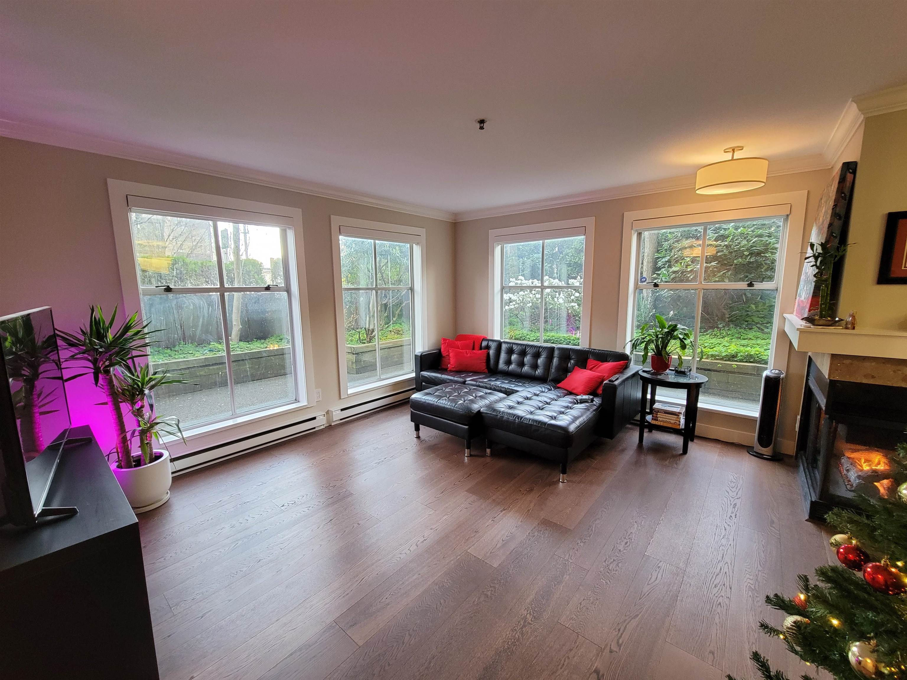 102 2020 TRAFALGAR STREET, R3135181, BC,