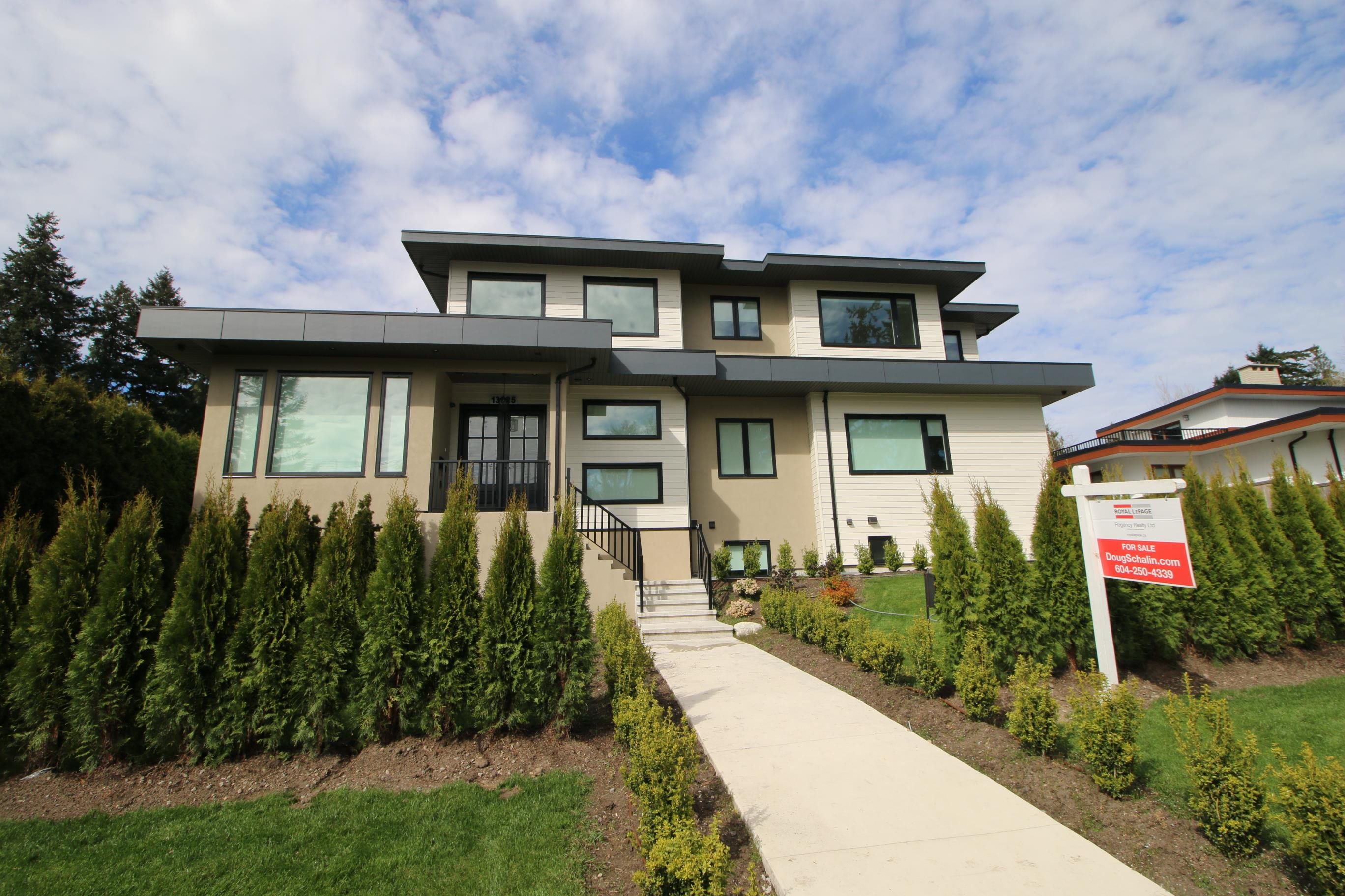 13525 16TH AVENUE, Surrey BC V4A 9K9, R3135199, BC,