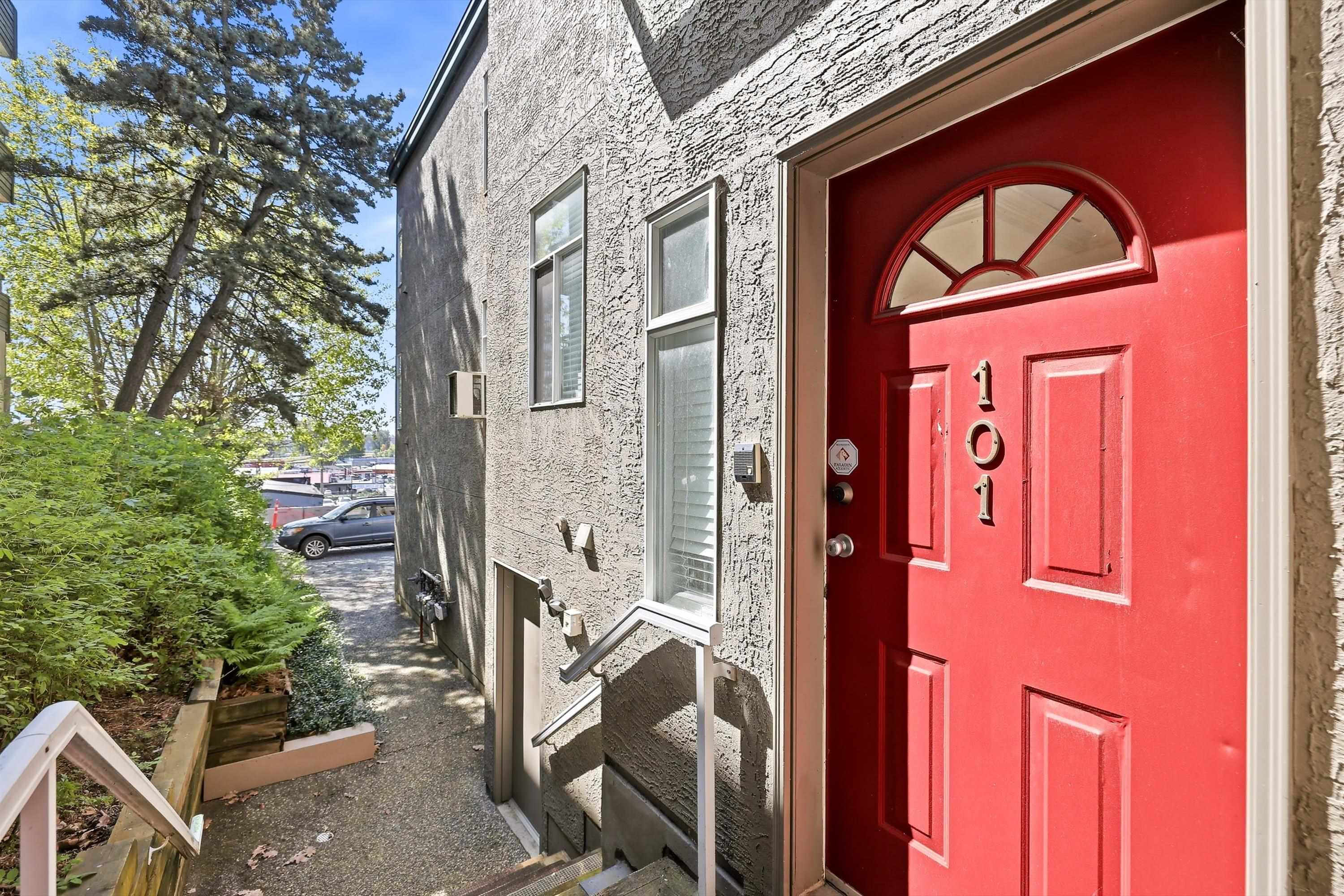 101 33344 2ND AVENUE, R3135319, BC,