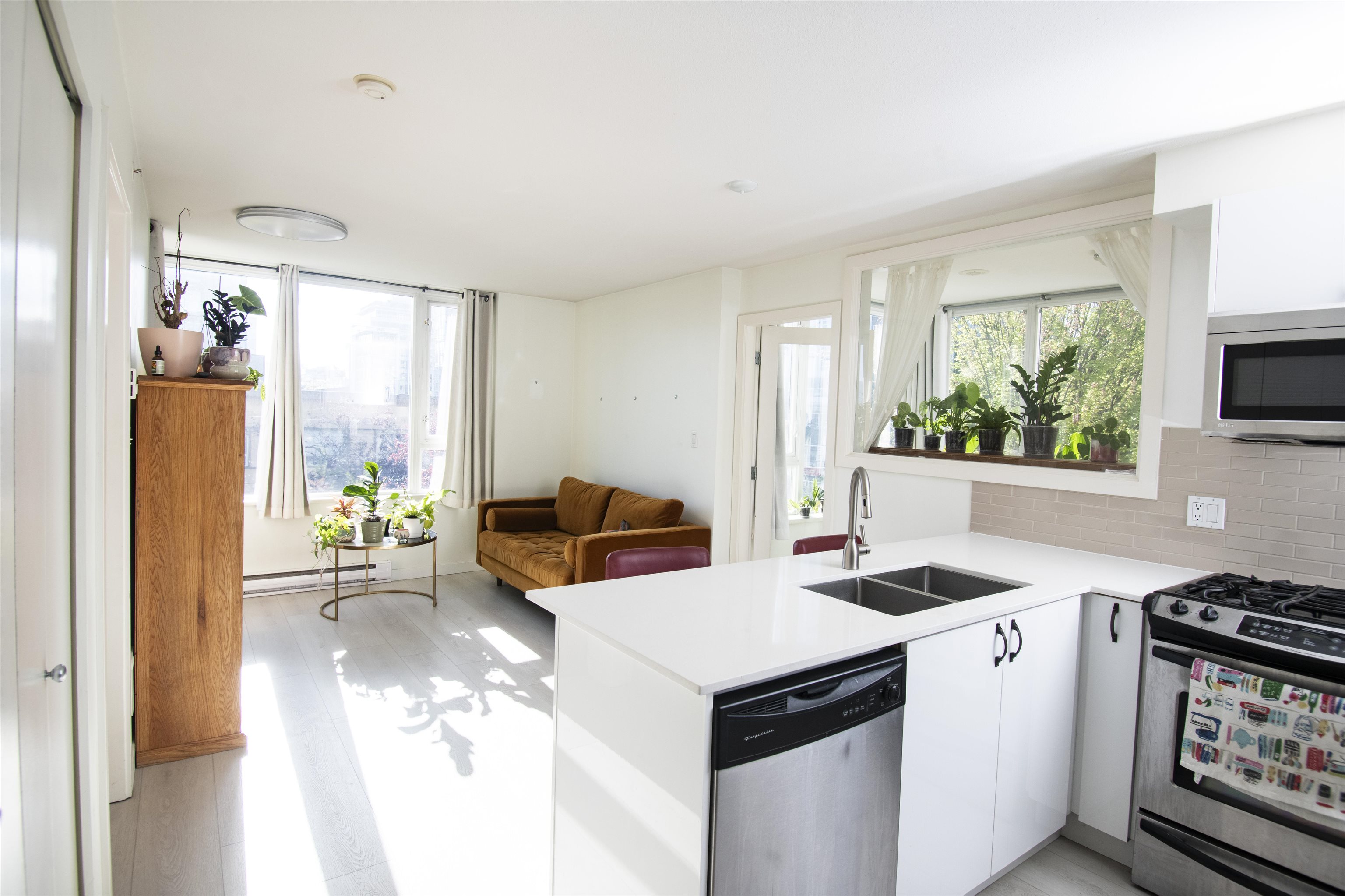 204 2483 SPRUCE STREET, R3135431, BC,