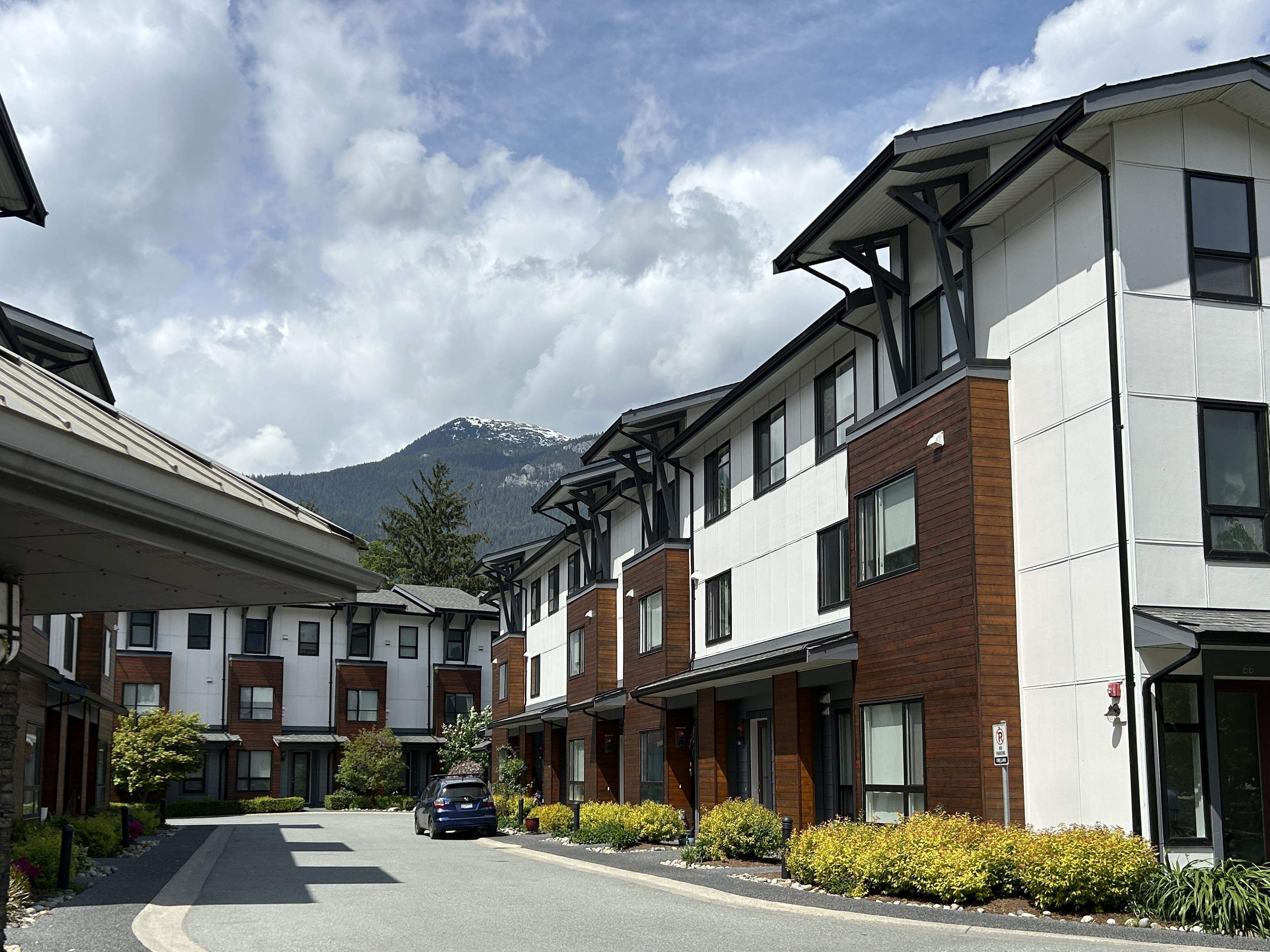 64 1188 MAIN STREET, R3135494, BC,