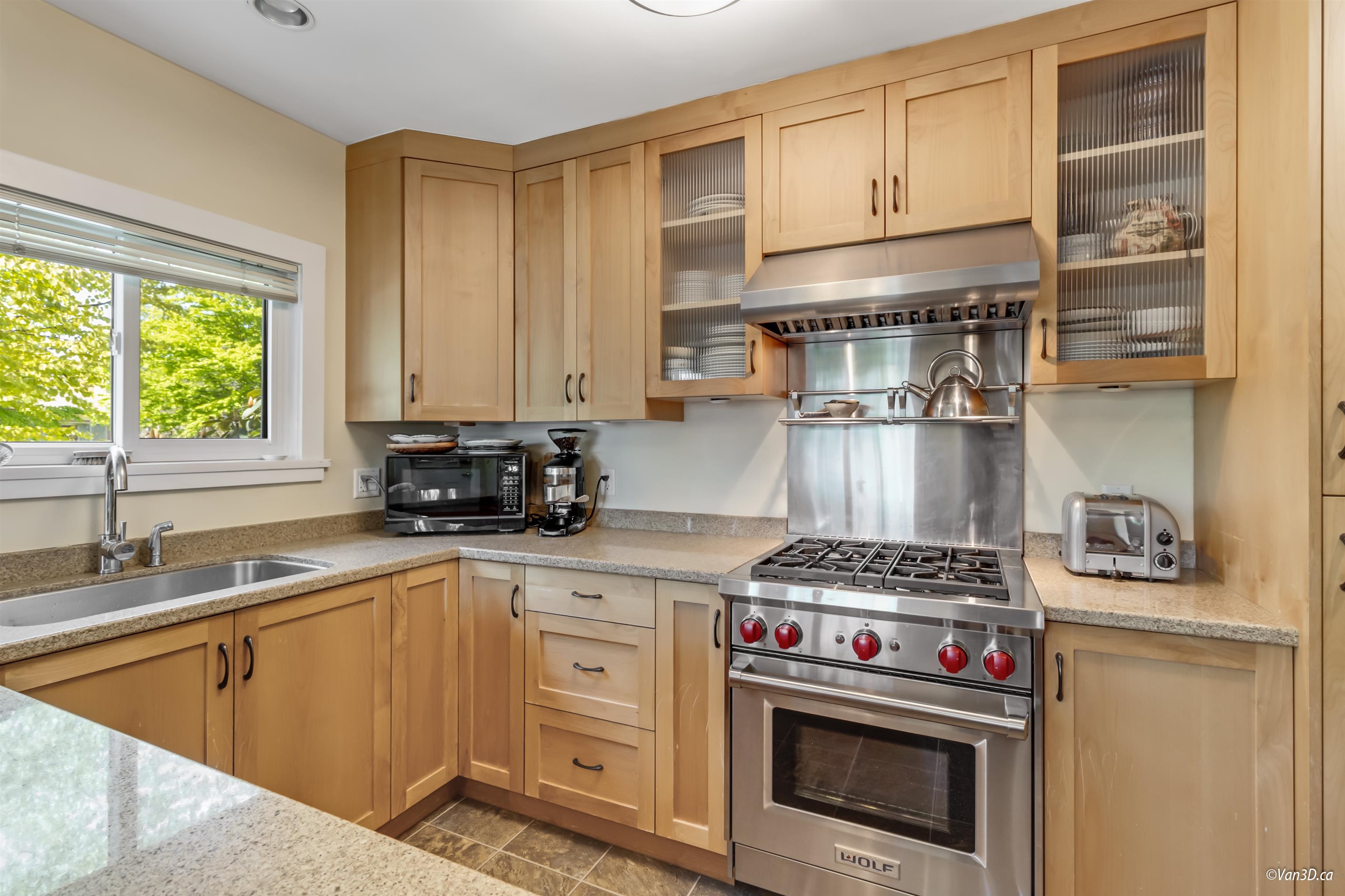 4 E 46TH AVENUE, Vancouver BC V5W 1Z1, R3135703, BC,