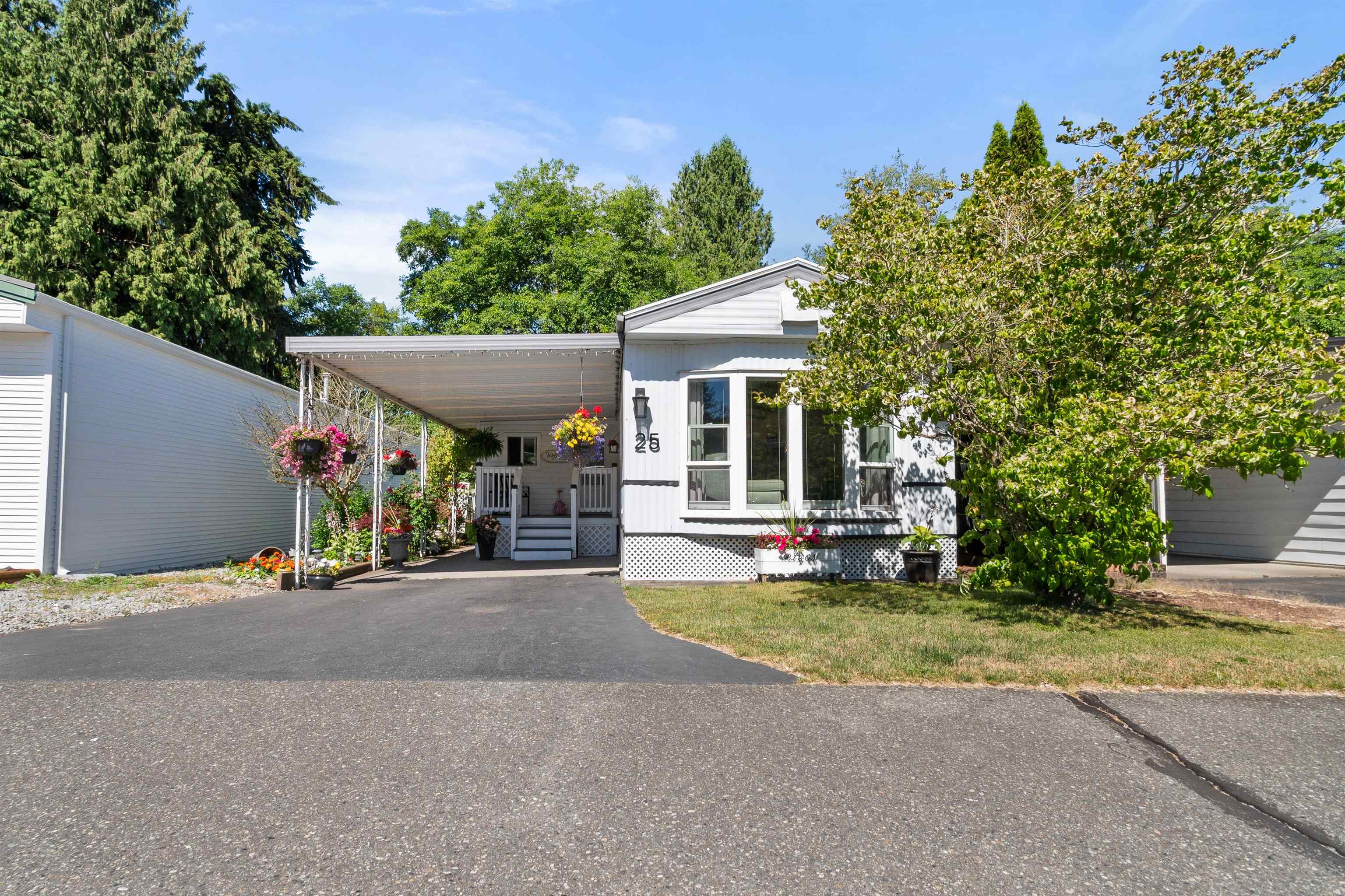 25 2315 198 STREET, R3135823, BC,