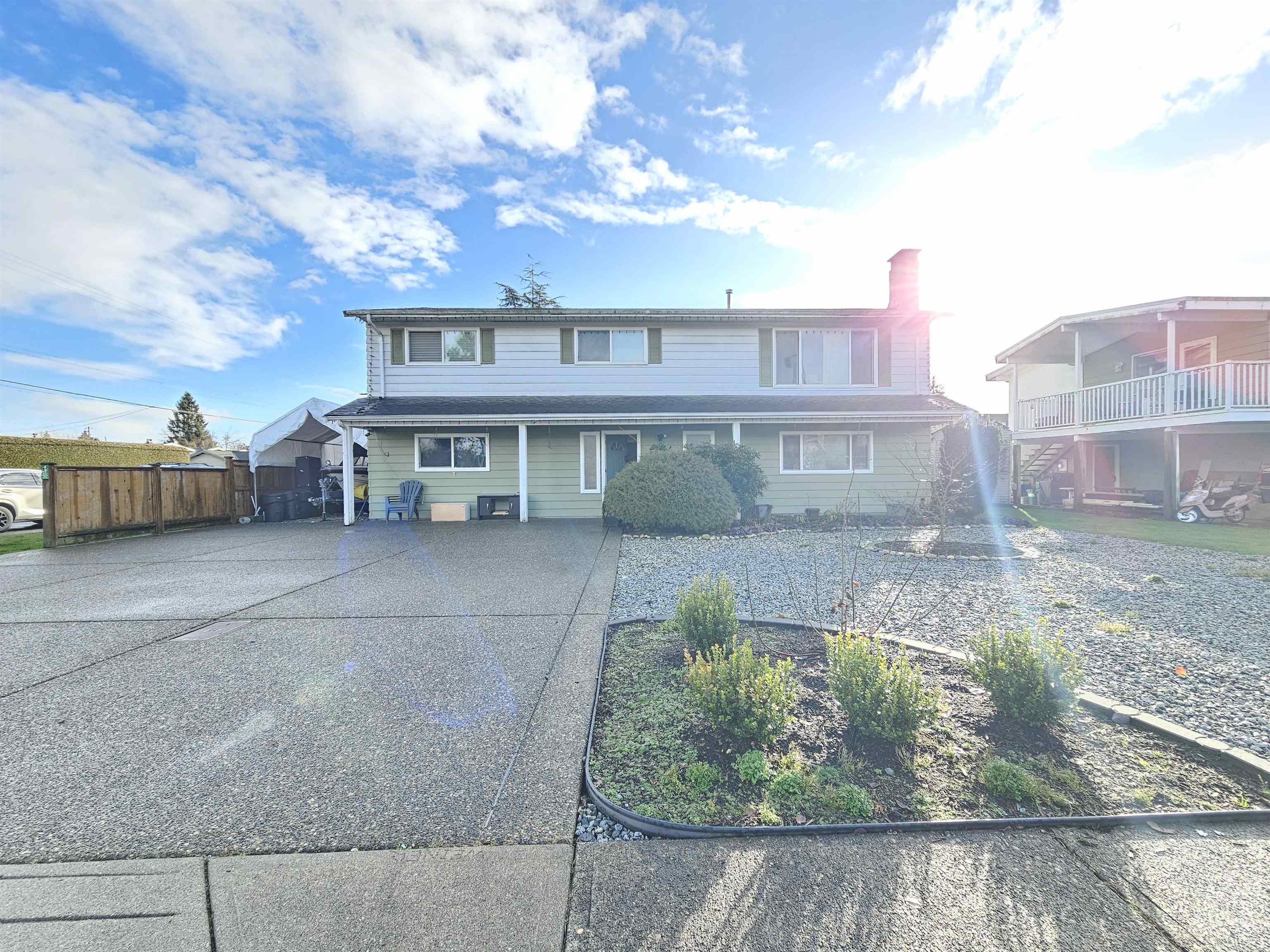 5574 49 AVENUE, Delta BC V4K 3N8, R3135960, BC,