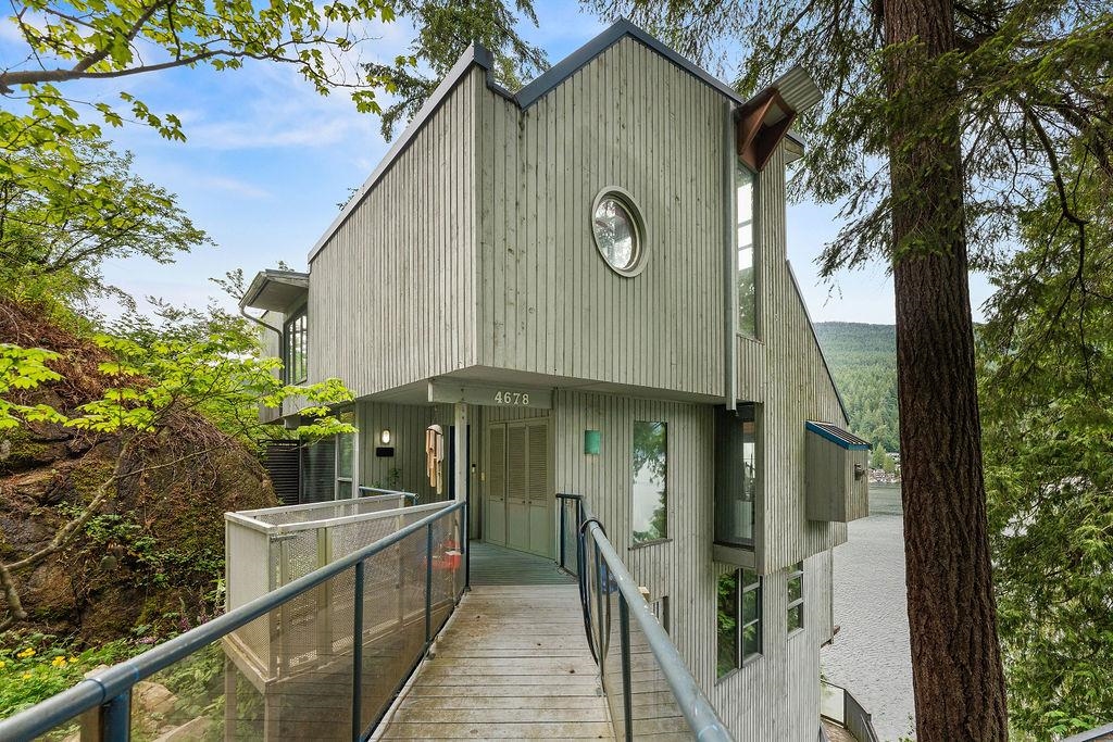 4678 EASTRIDGE ROAD, North Vancouver BC V7G 1K4, R3135965, BC,