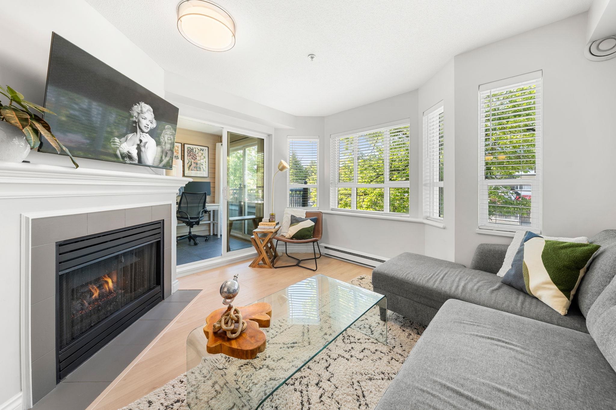 249 2565 BROADWAY, R3135988, BC,