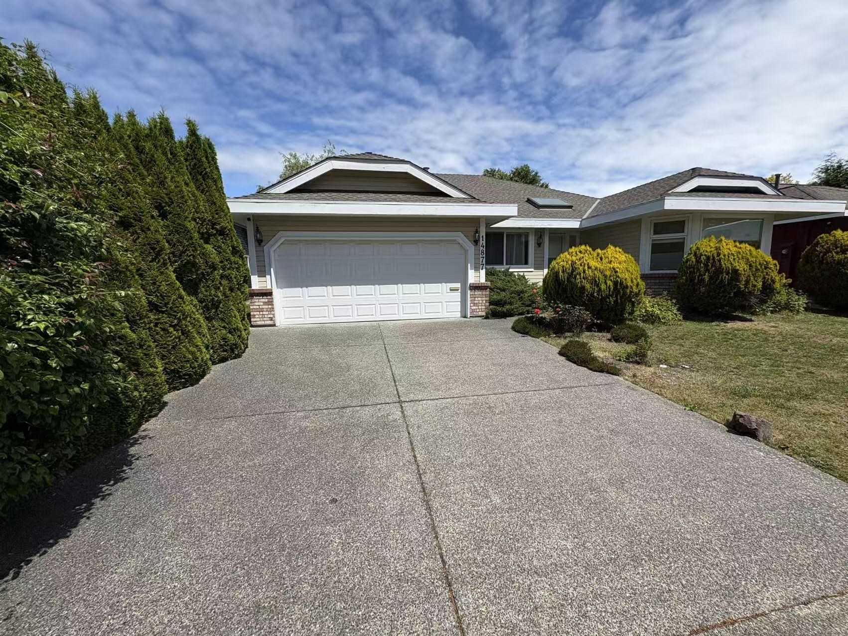 14877 20 AVENUE, Surrey BC V4A 8E9, R3136032, BC,