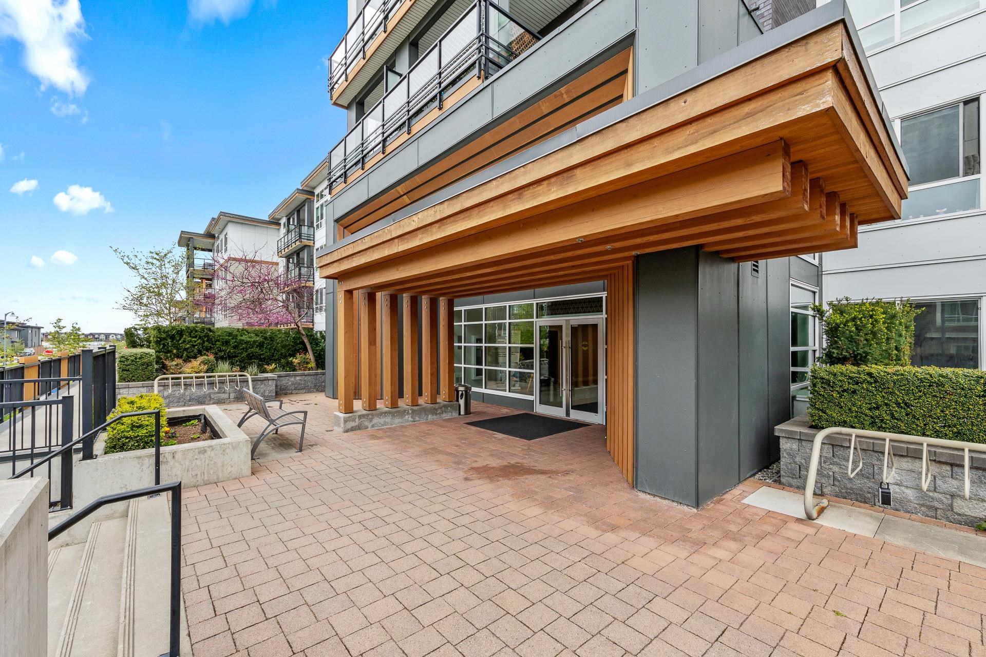 215 1892 STARLING DRIVE, R3136254, BC,