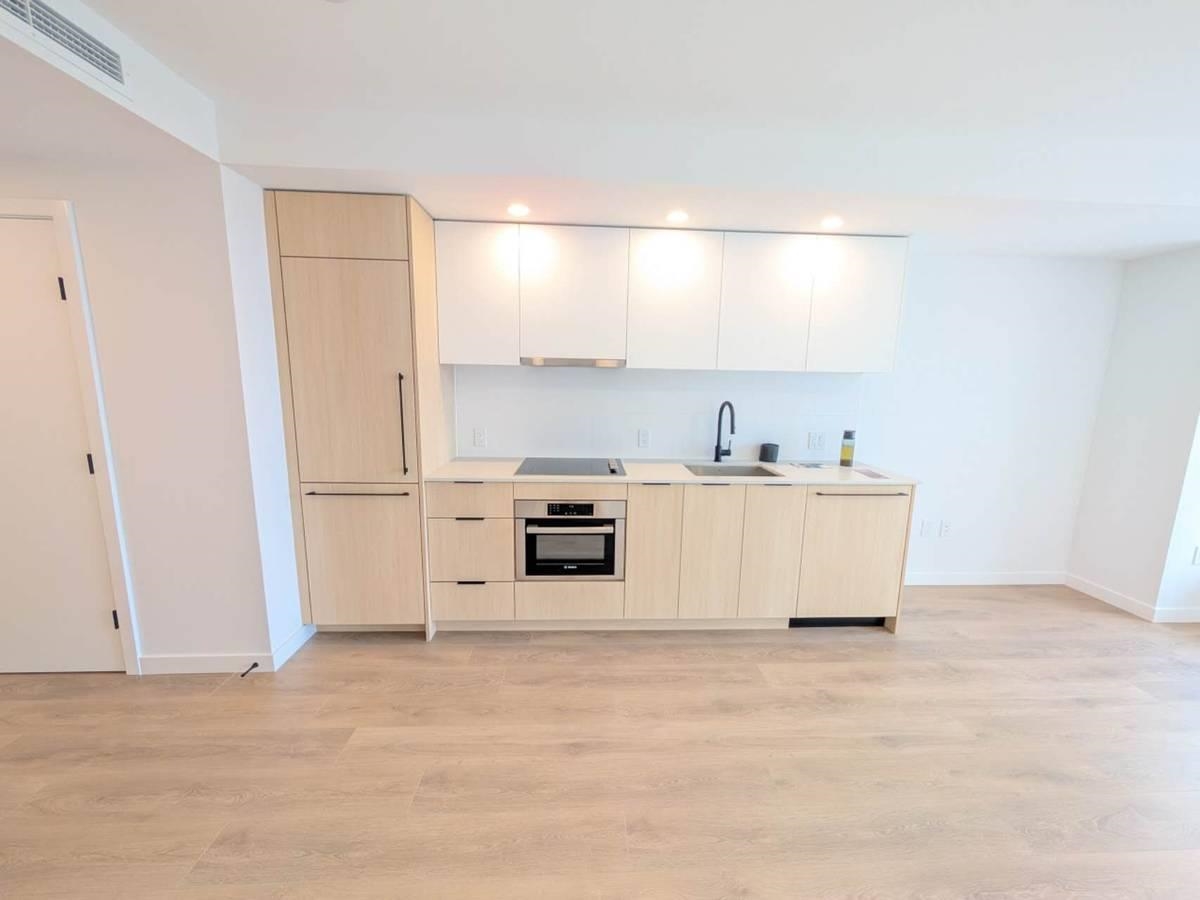 28XX 13738 CENTRAL AVE, R3136306, BC,