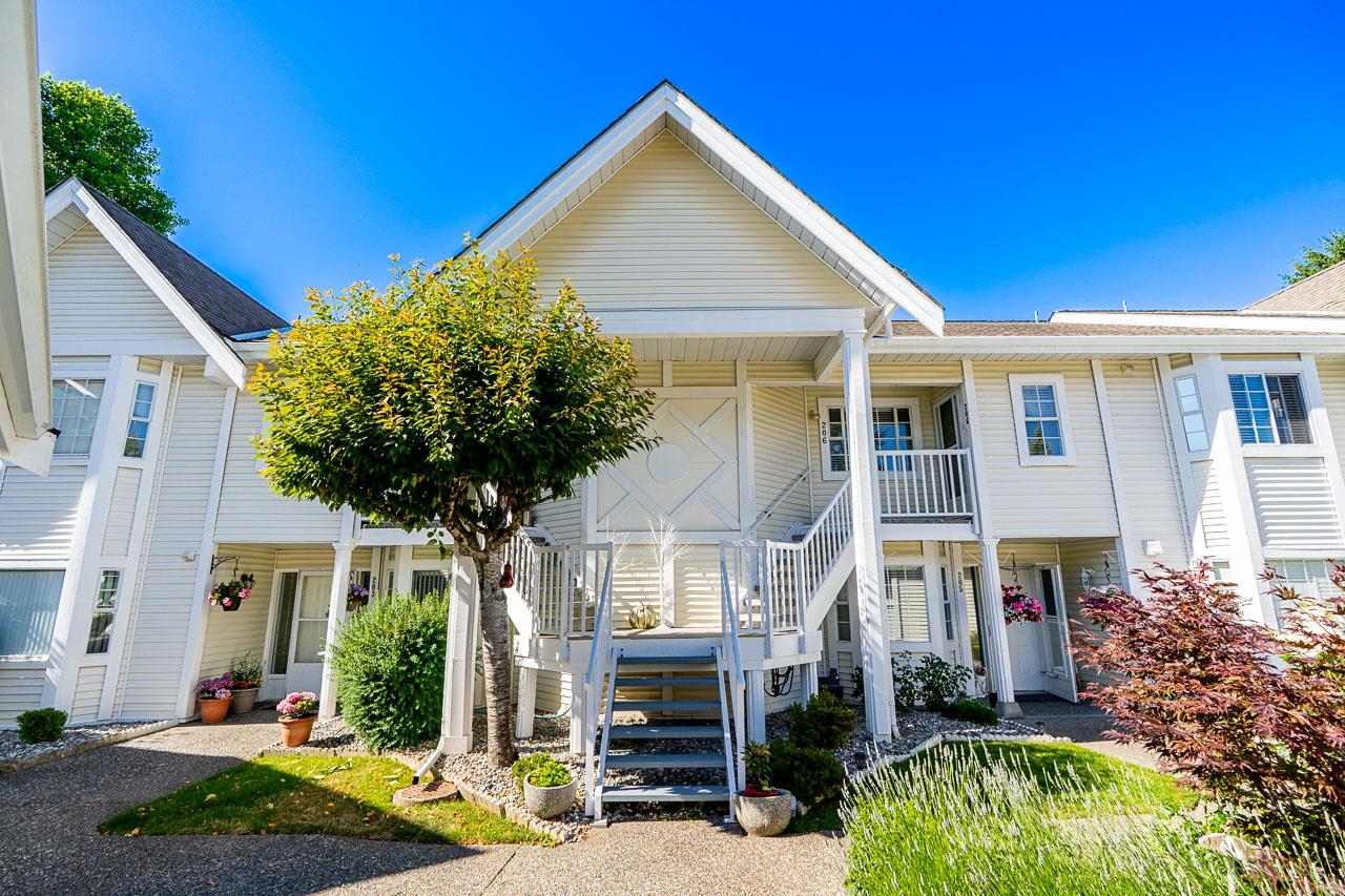 206 9109 154 STREET, R3136490, BC,