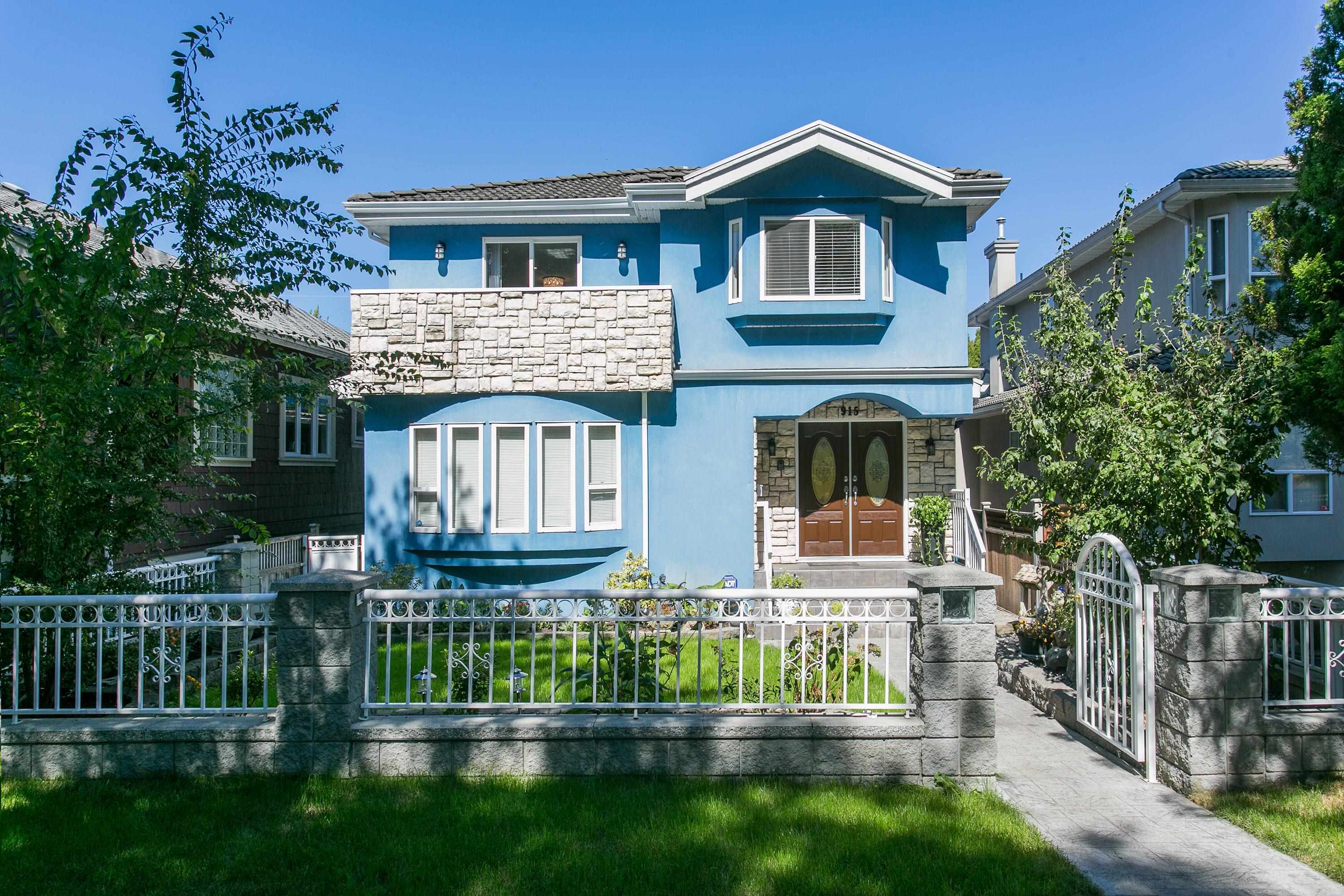 915 E 23RD AVENUE, Vancouver BC V5V 1Y6, R3137158, BC,