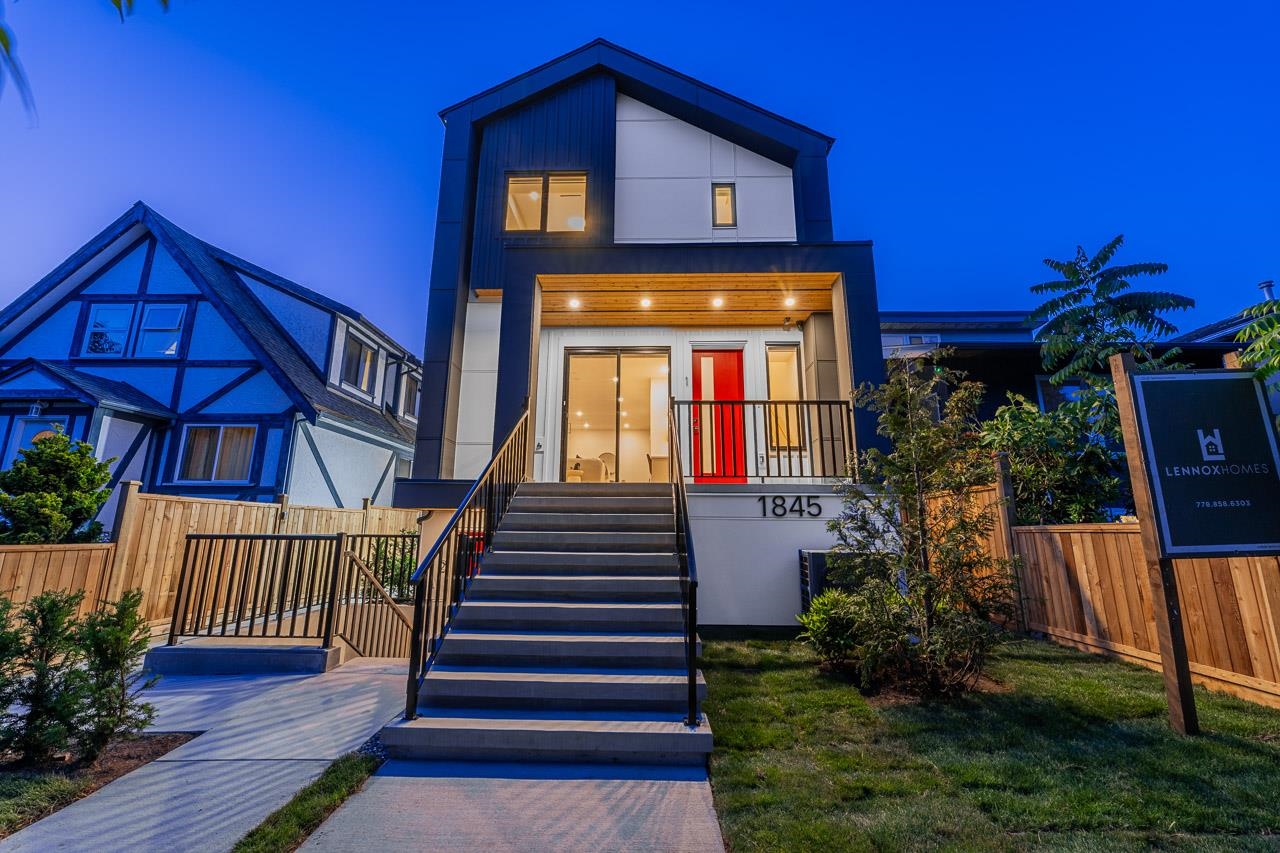 1 1845 51ST AVENUE, R3137314, BC,