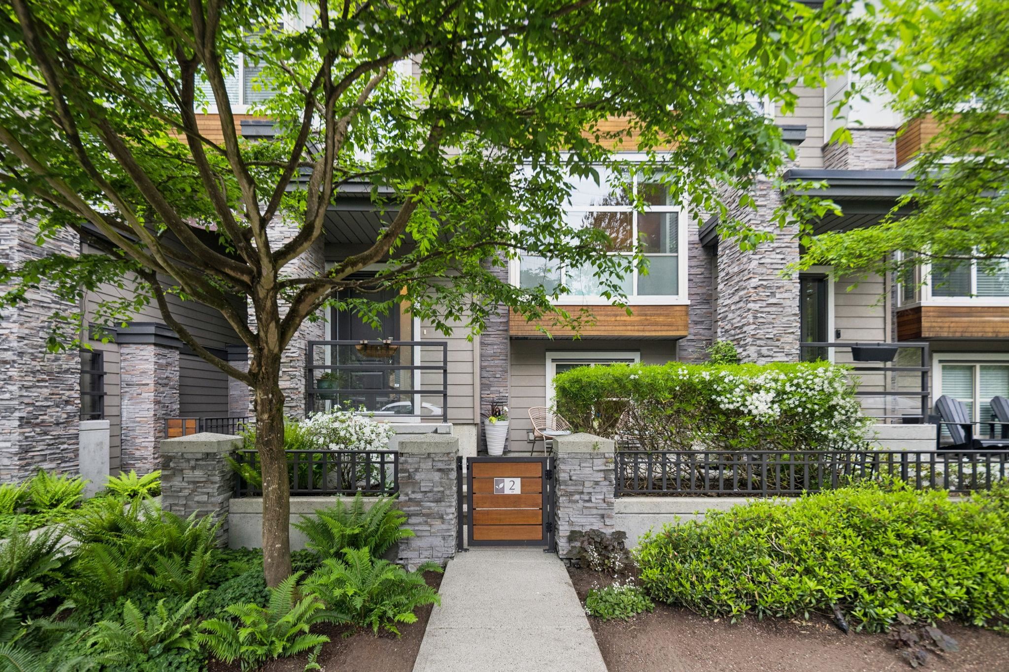 2 3025 BAIRD ROAD, R3137322, BC,