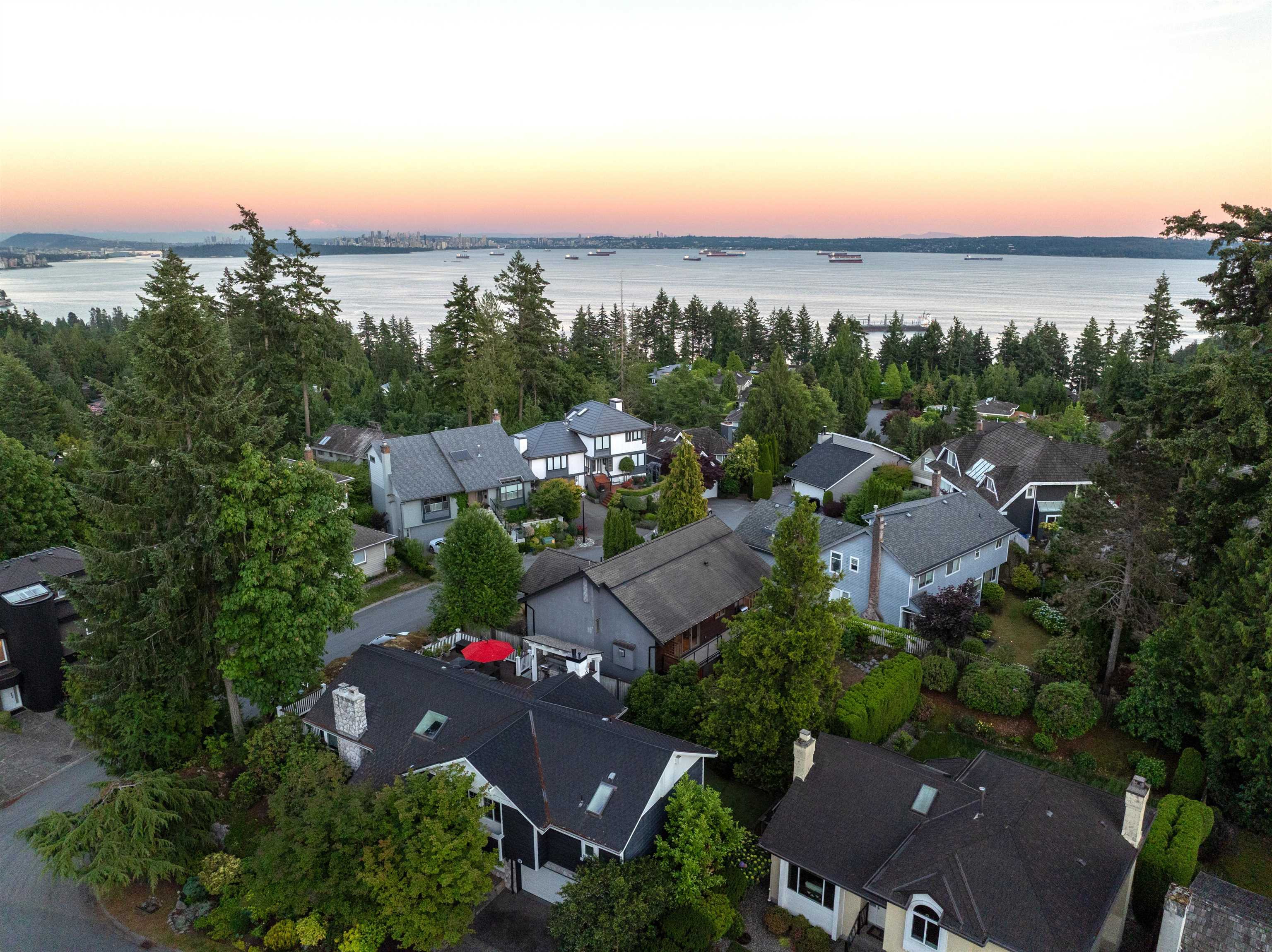 4786 MEADFEILD COURT, West Vancouver BC V7W 2Y3, R3137378, BC,