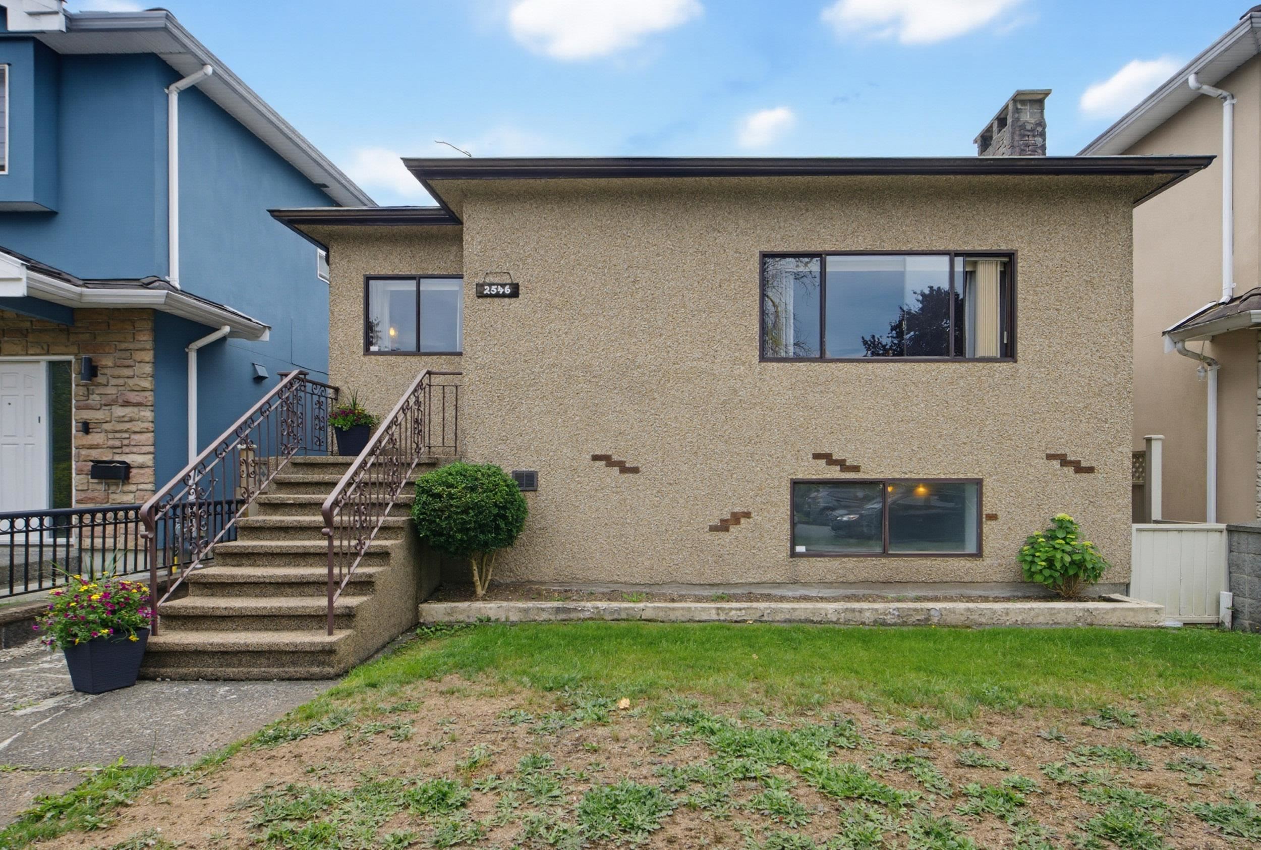 2546 NAPIER STREET, Vancouver BC V5K 2W5, R3137631, BC,