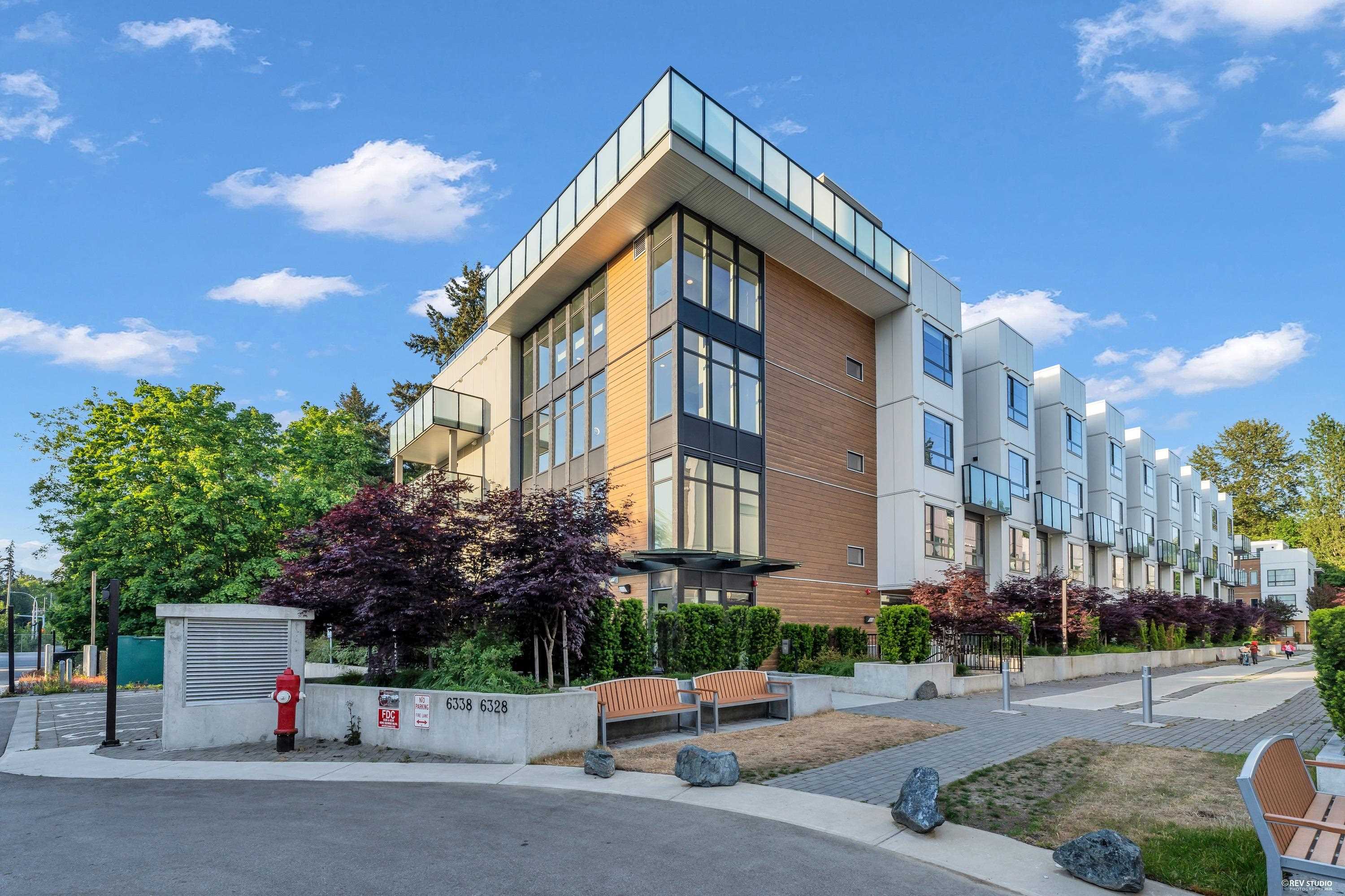 310 6338 KING GEORGE BOULEVARD, R3137660, BC,
