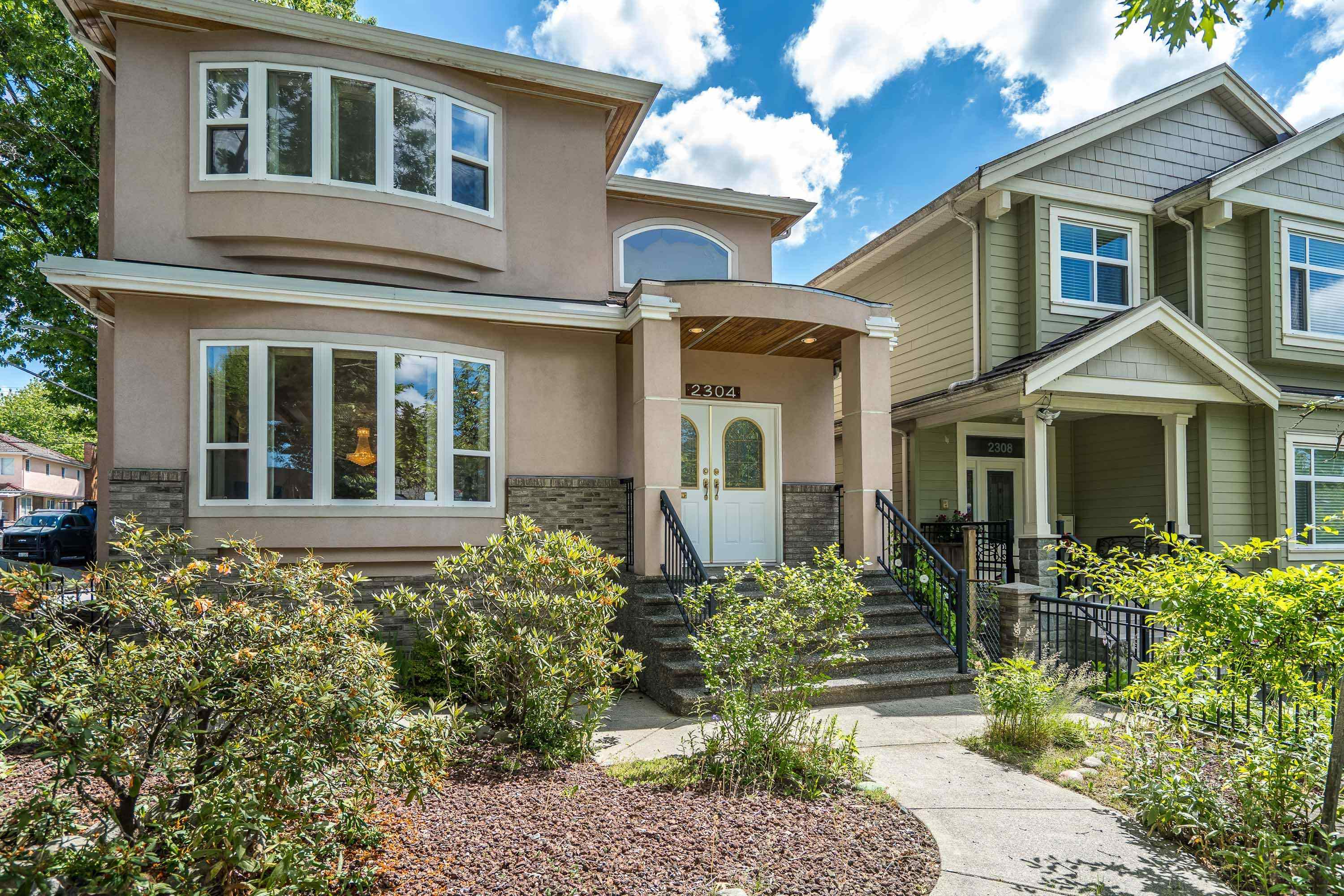 2304 GARDEN DRIVE, Vancouver BC V5N 4X3, R3137751, BC,