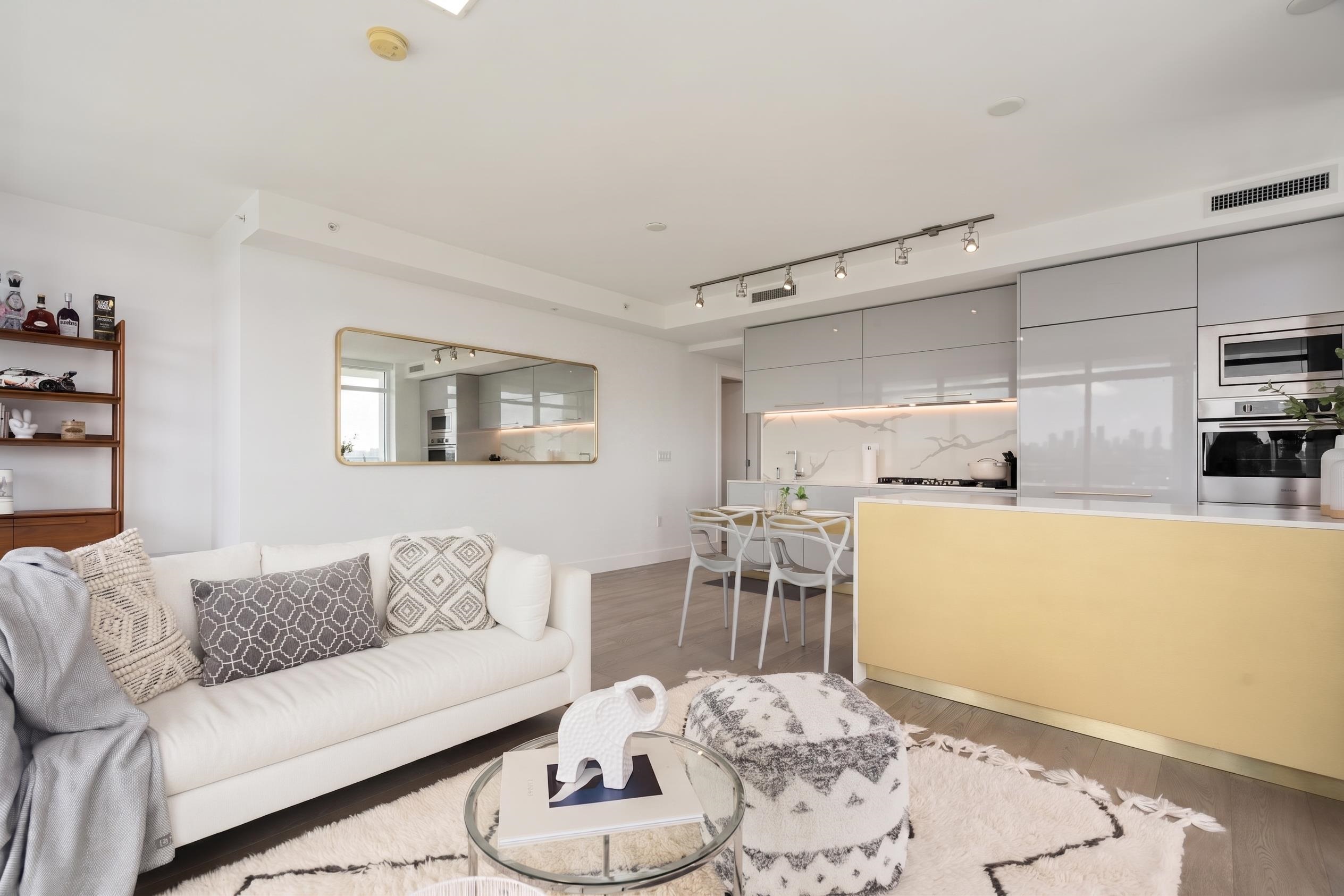 1903 4488 JUNEAU STREET, R3138399, BC,