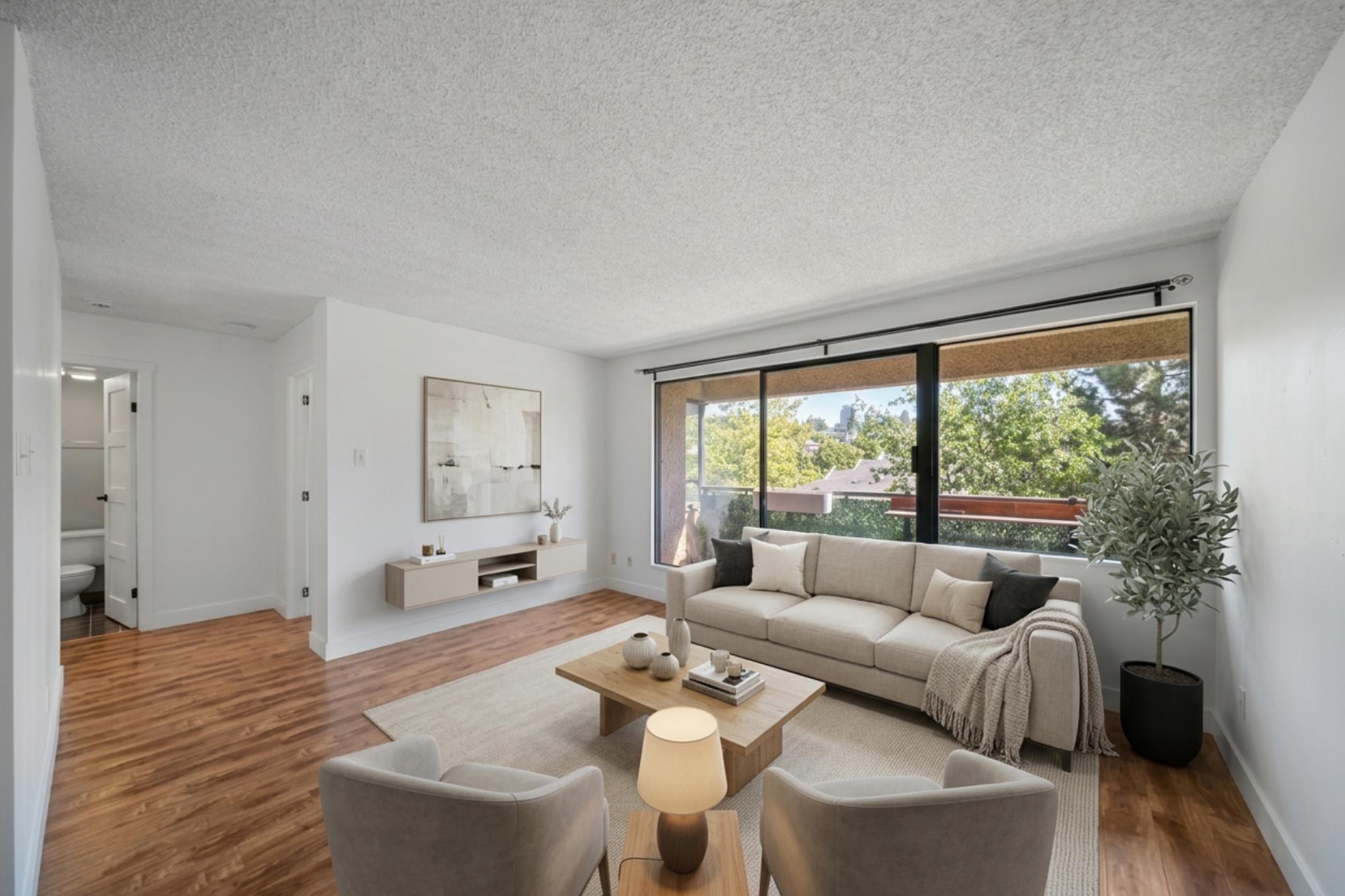 804 1026 QUEENS AVENUE, R3138452, BC,