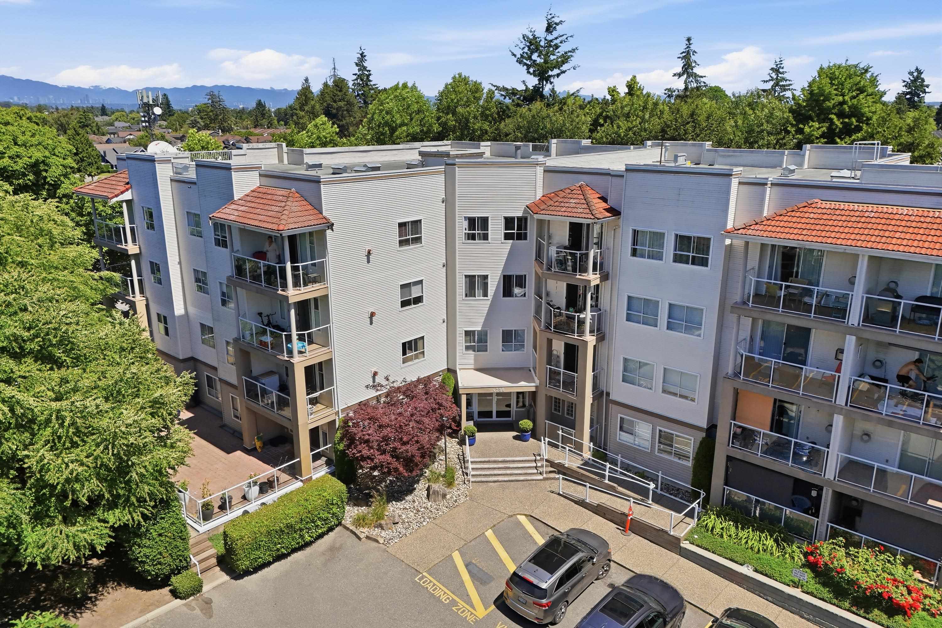 209 4758 53 STREET, R3138595, BC,