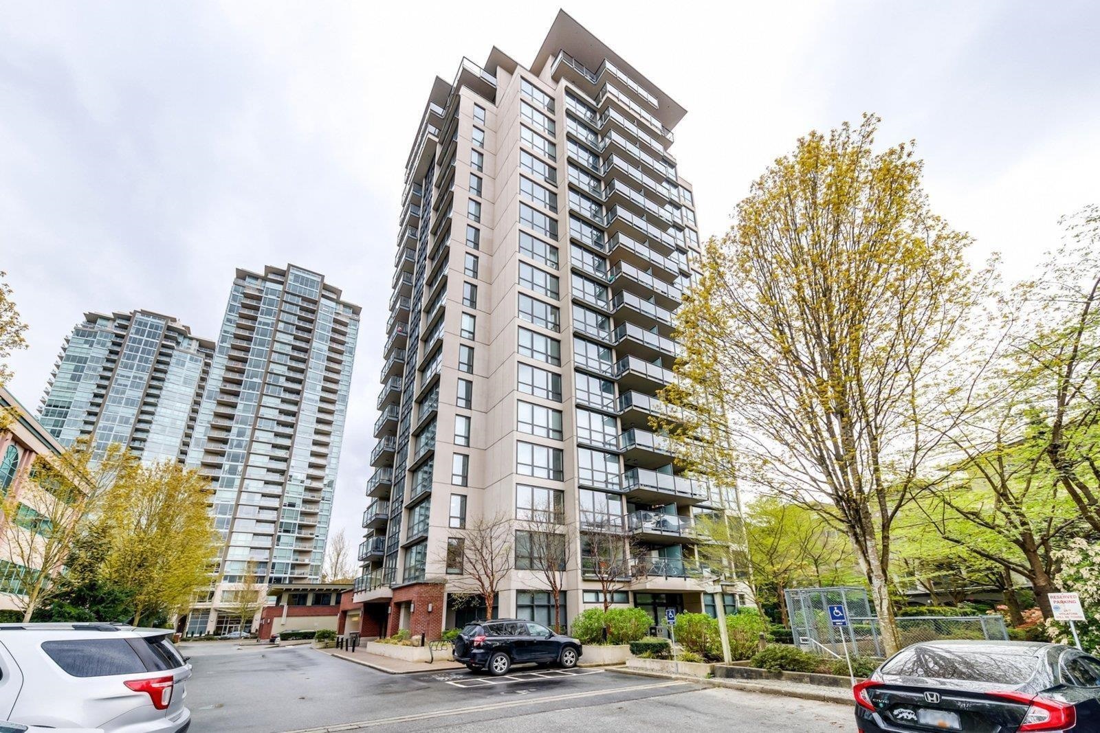 301 2959 GLEN DRIVE, R3138737, BC,