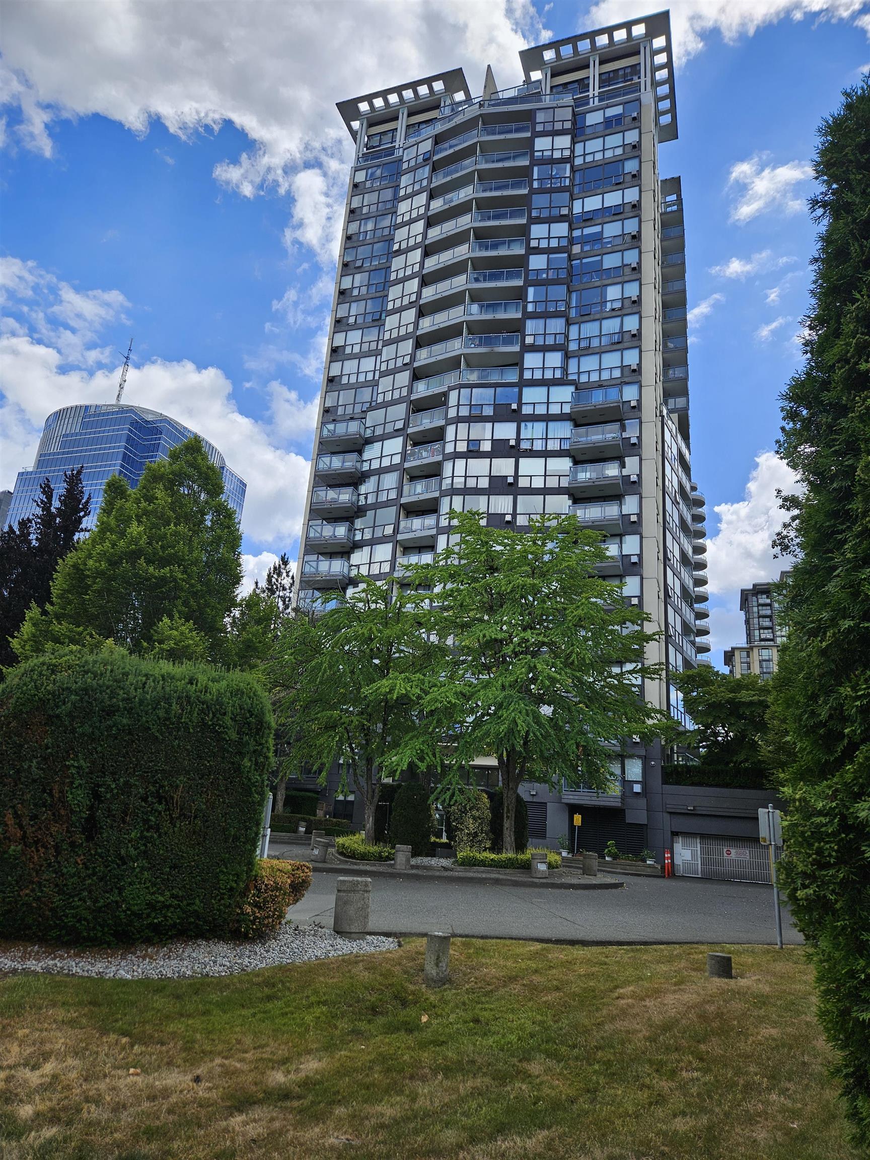 1105 10899 UNIVERSITY DRIVE, R3139387, BC,