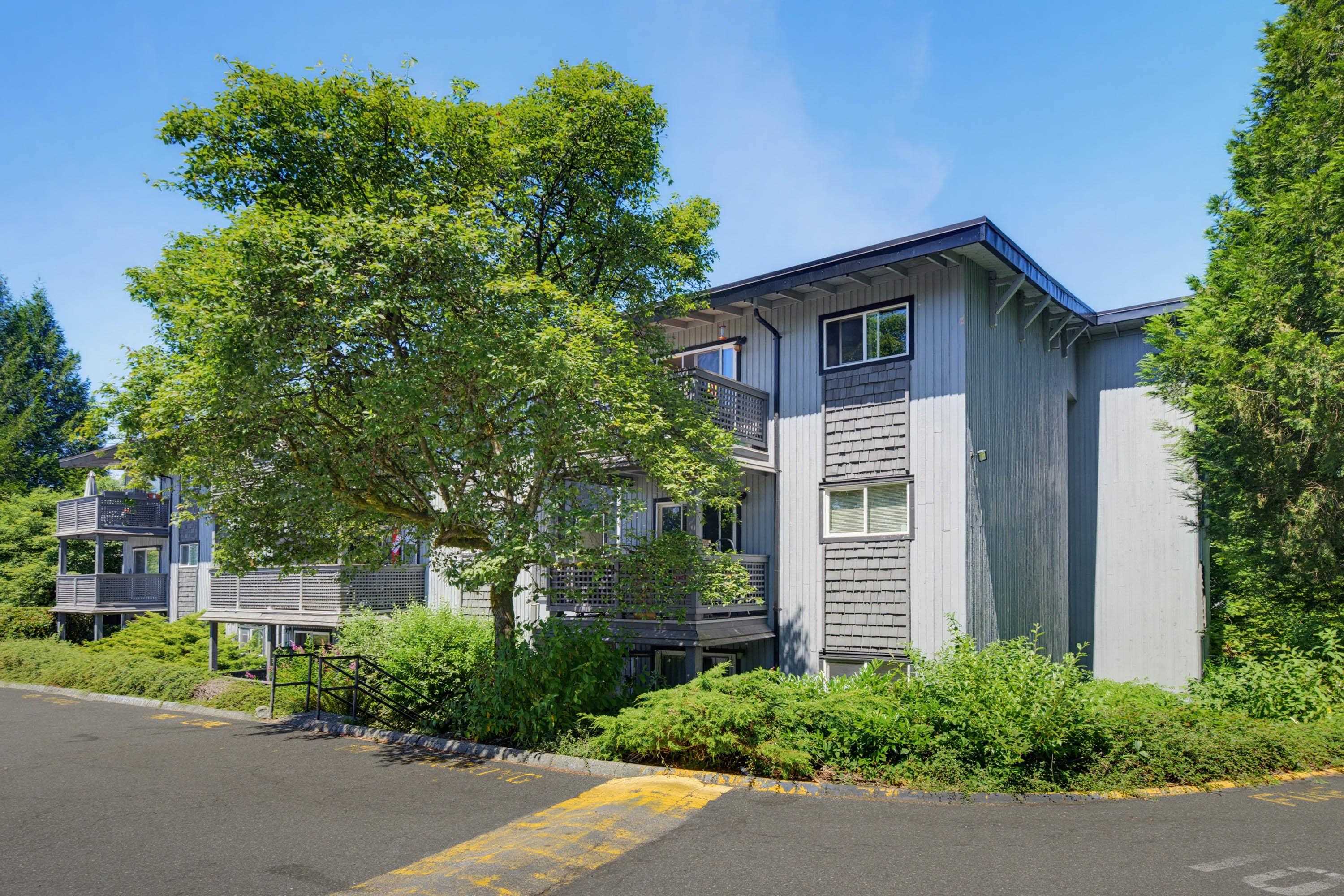 117 200 WESTHILL PLACE, R3139447, BC,