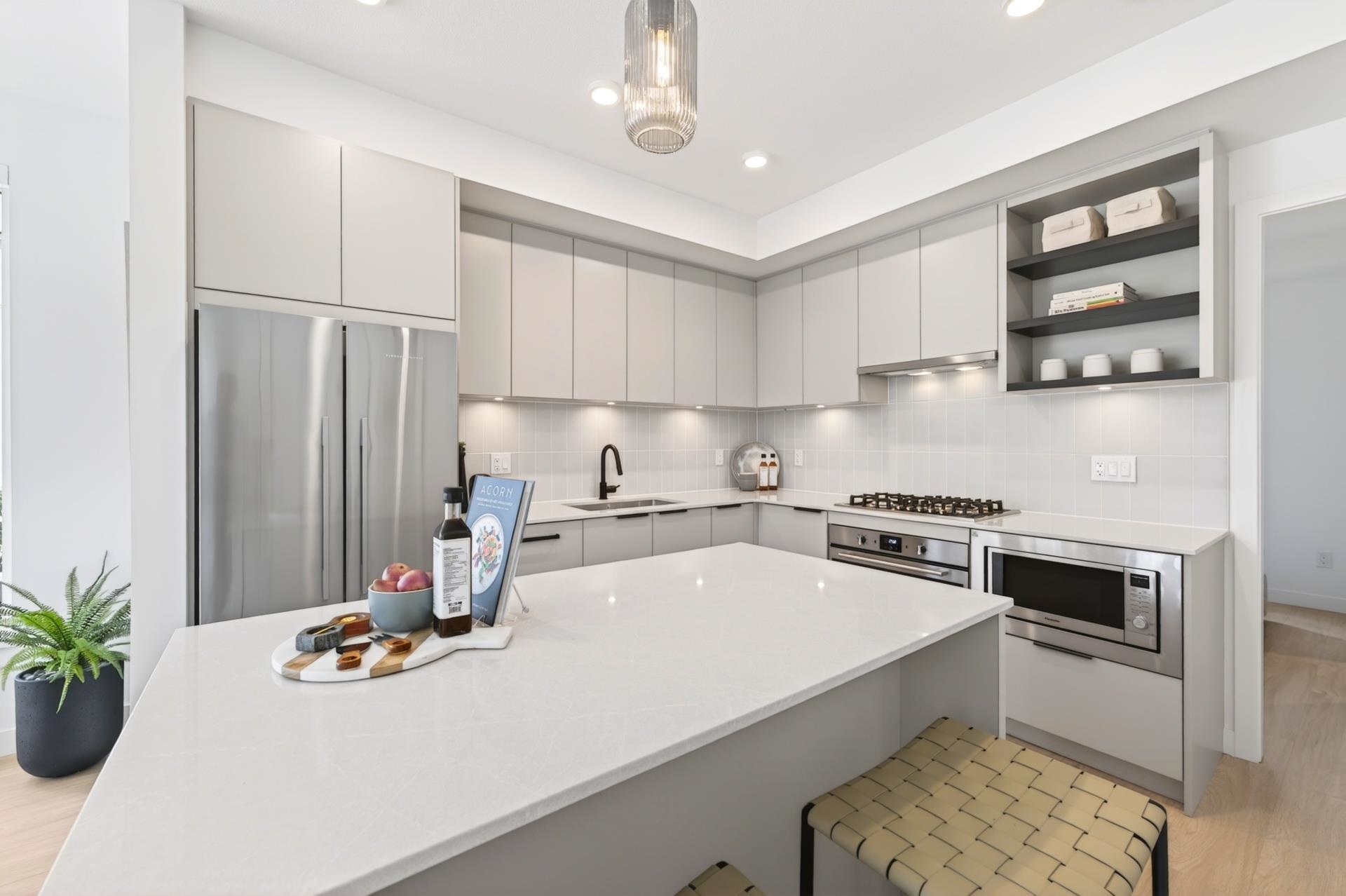 114 921 GRANT STREET, R3140013, BC,