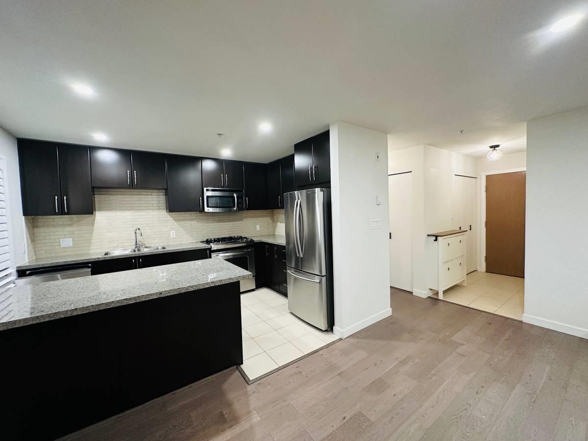 701 KLAHANIE DRIVE, Port Moody BC V3H 5L6, R3140063, BC,