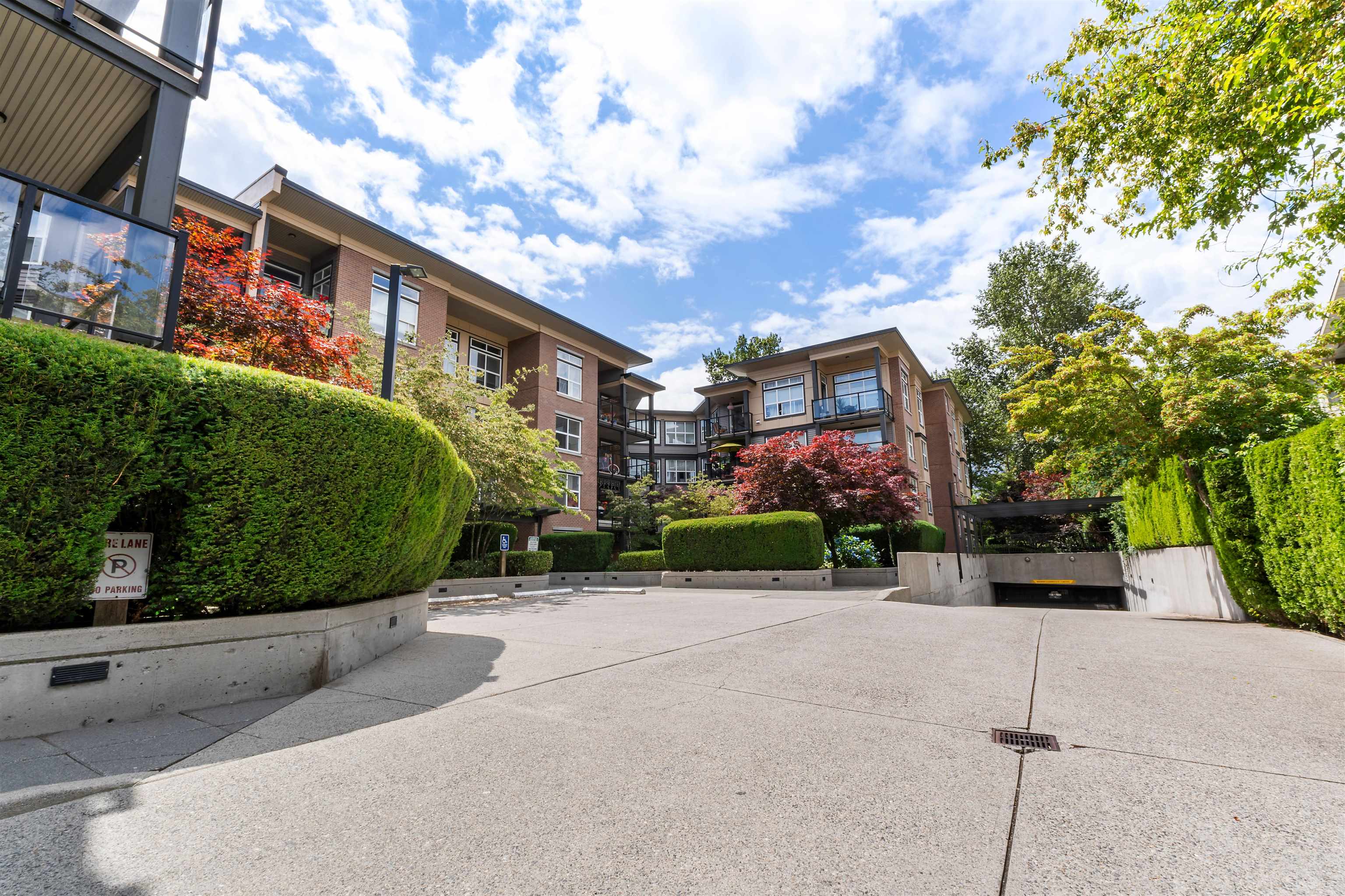 216 10707 139 STREET, R3140530, BC,