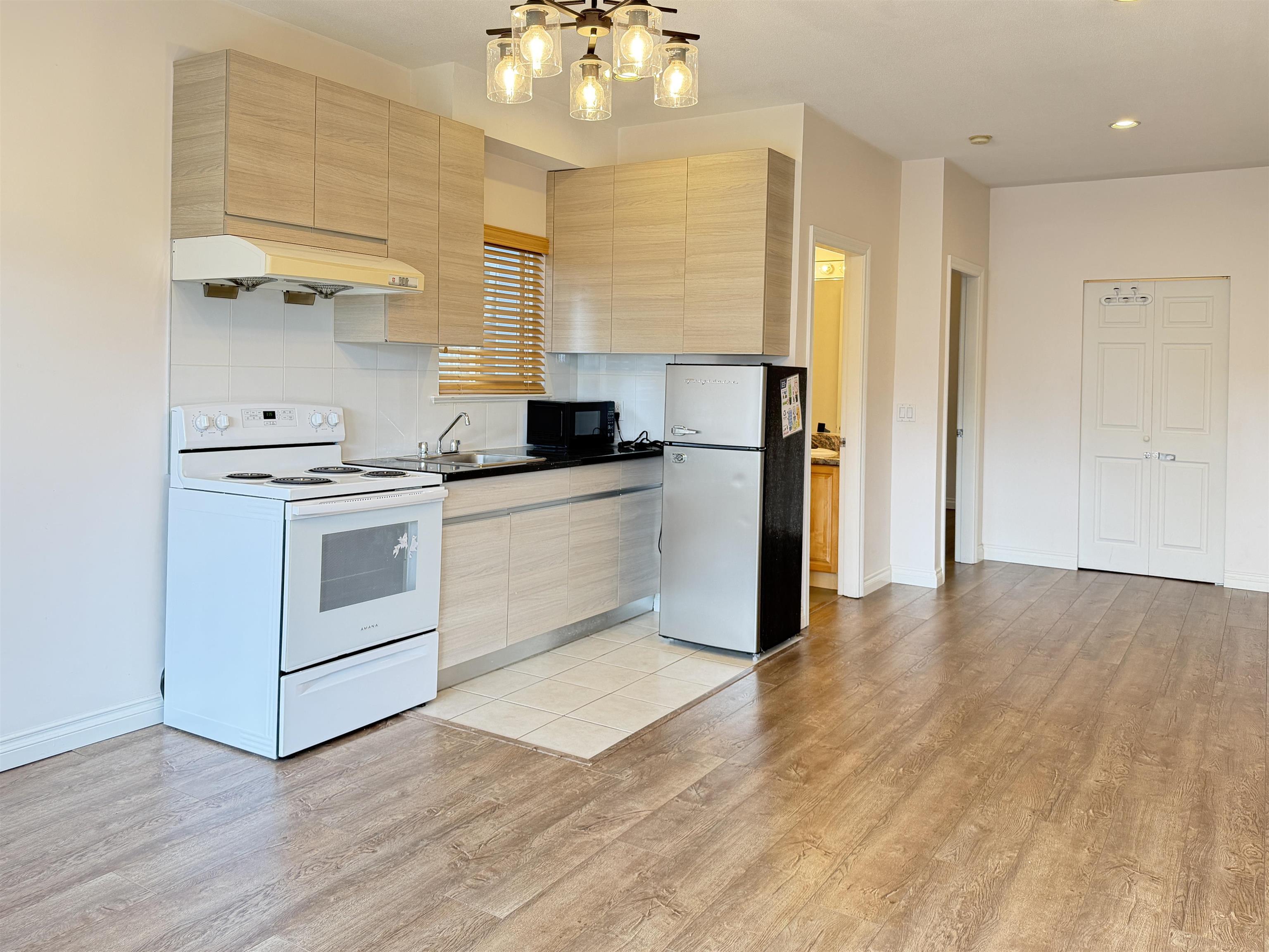 1 BR-6952 CURTIS STREET, Burnaby BC V5B 2B1, R3140633, BC,