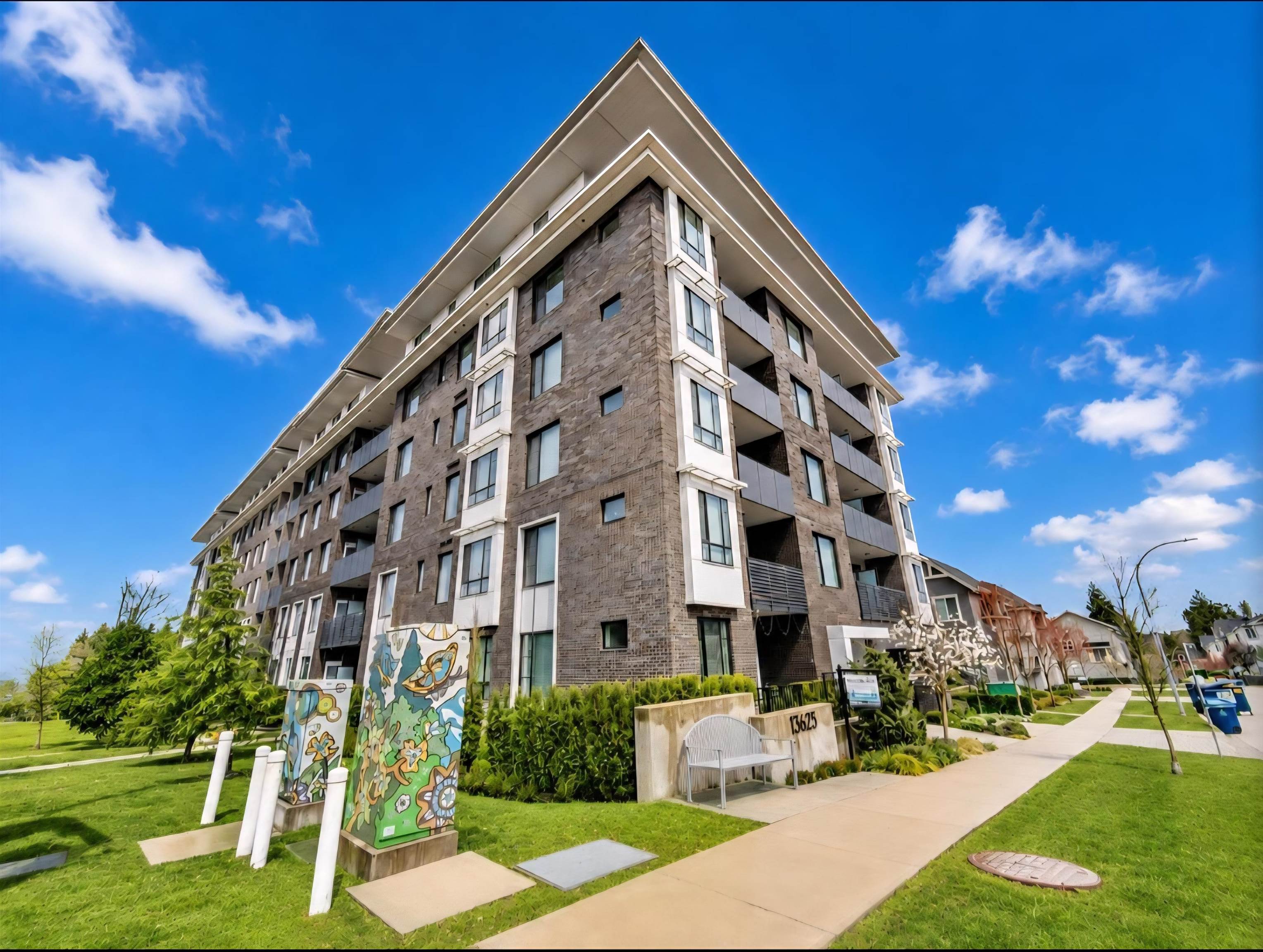 319 13623 81A AVENUE, R3140652, BC,