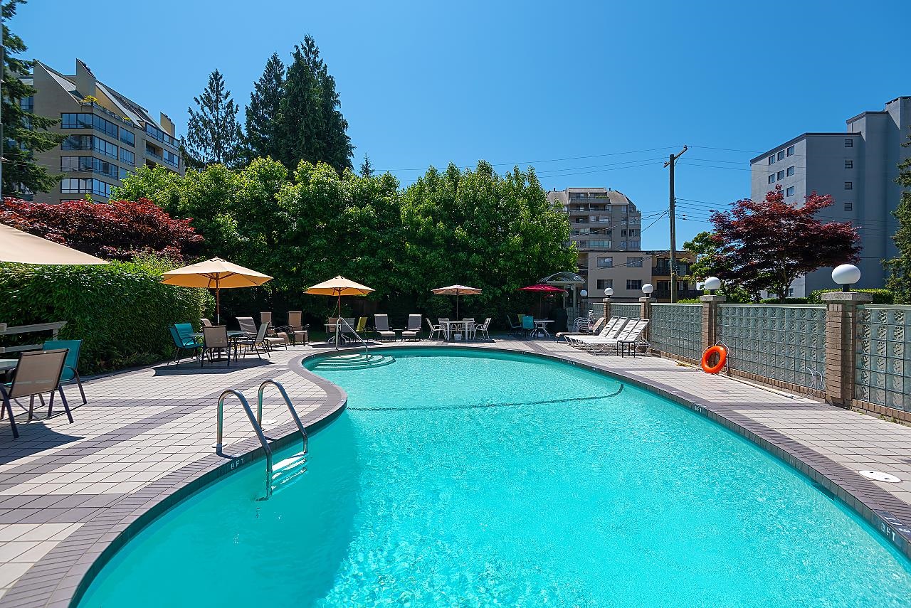 108 1425 ESQUIMALT AVENUE, R3140715, BC,