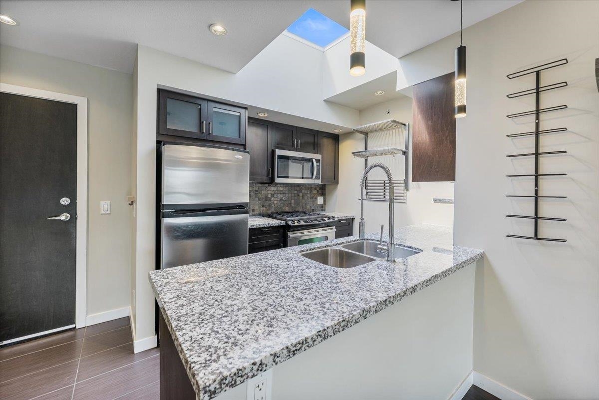411 405 SKEENA STREET, R3140772, BC,