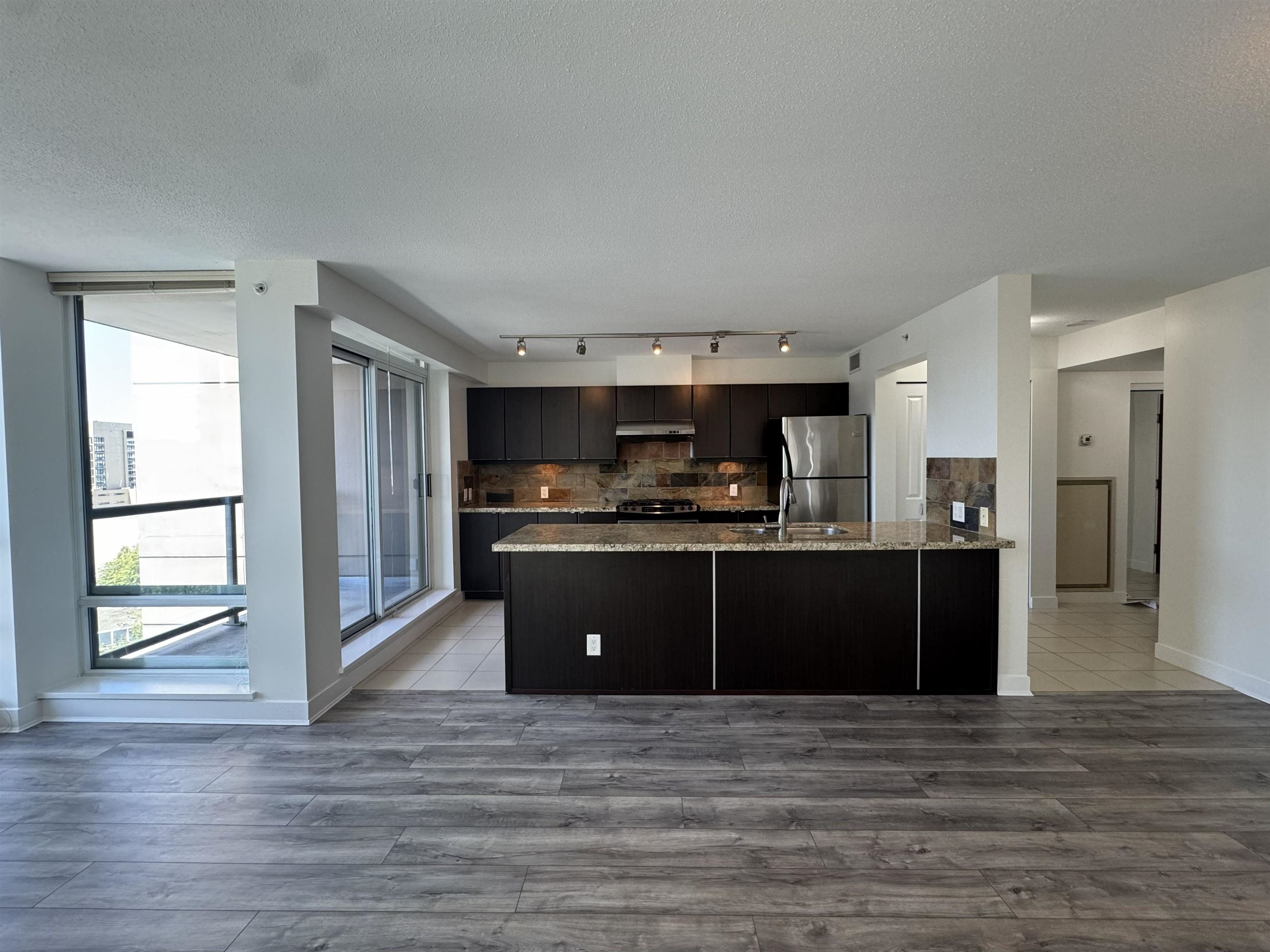 1507 6068 NO. 3 ROAD, R3140805, BC,