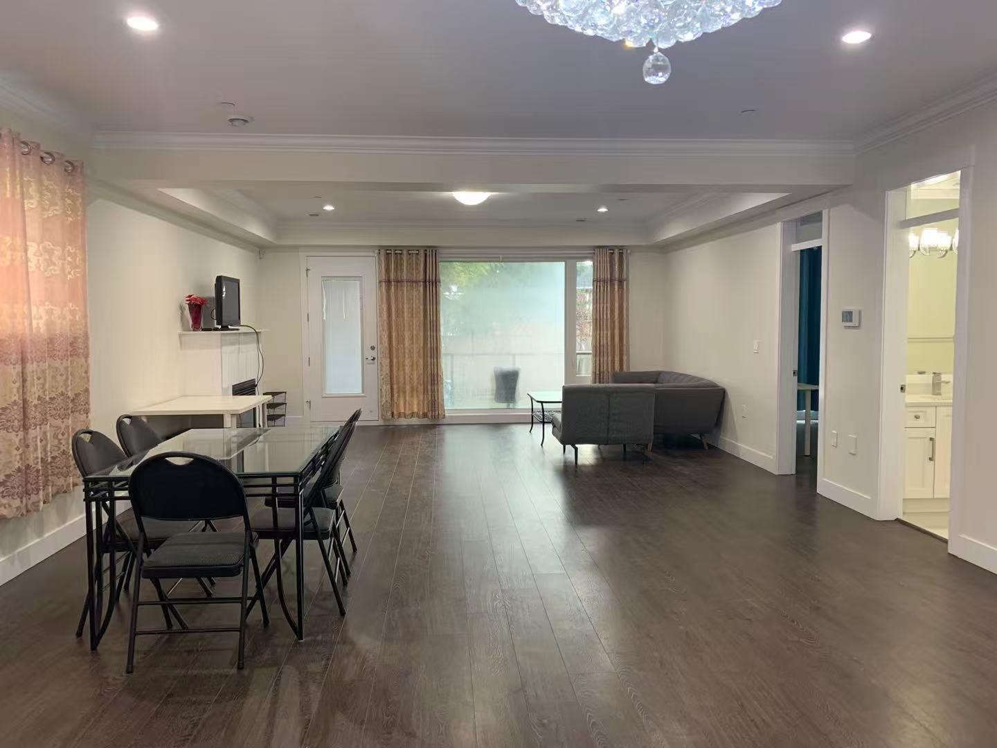 Ground Level 13766 NORTH BLUFF ROAD, R3140914, BC,