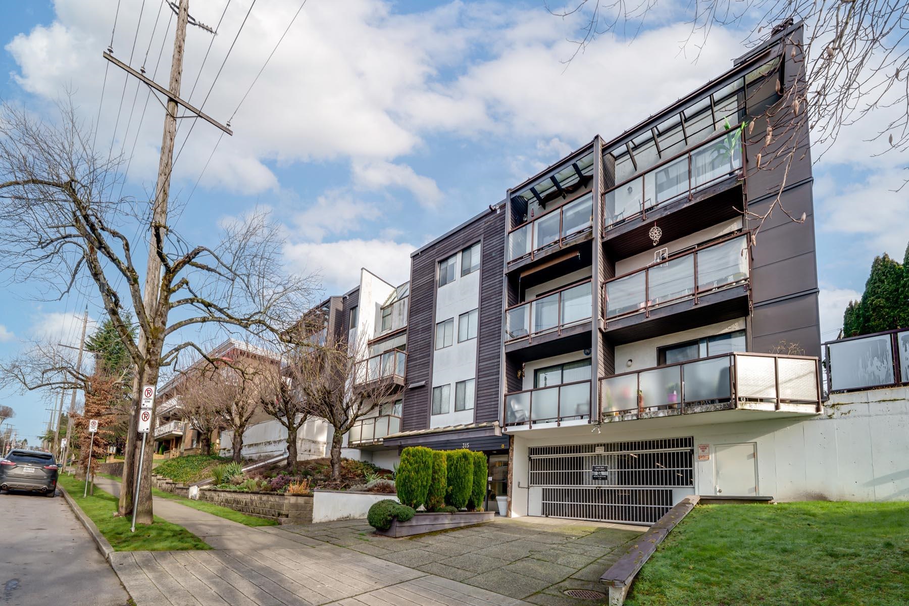 301 315 TENTH STREET, R3140985, BC,