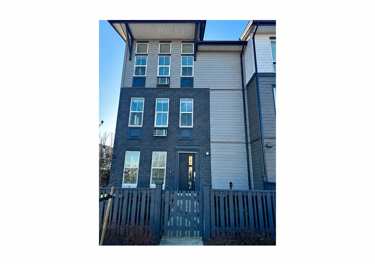 9 8161 201 STREET, R3141054, BC,