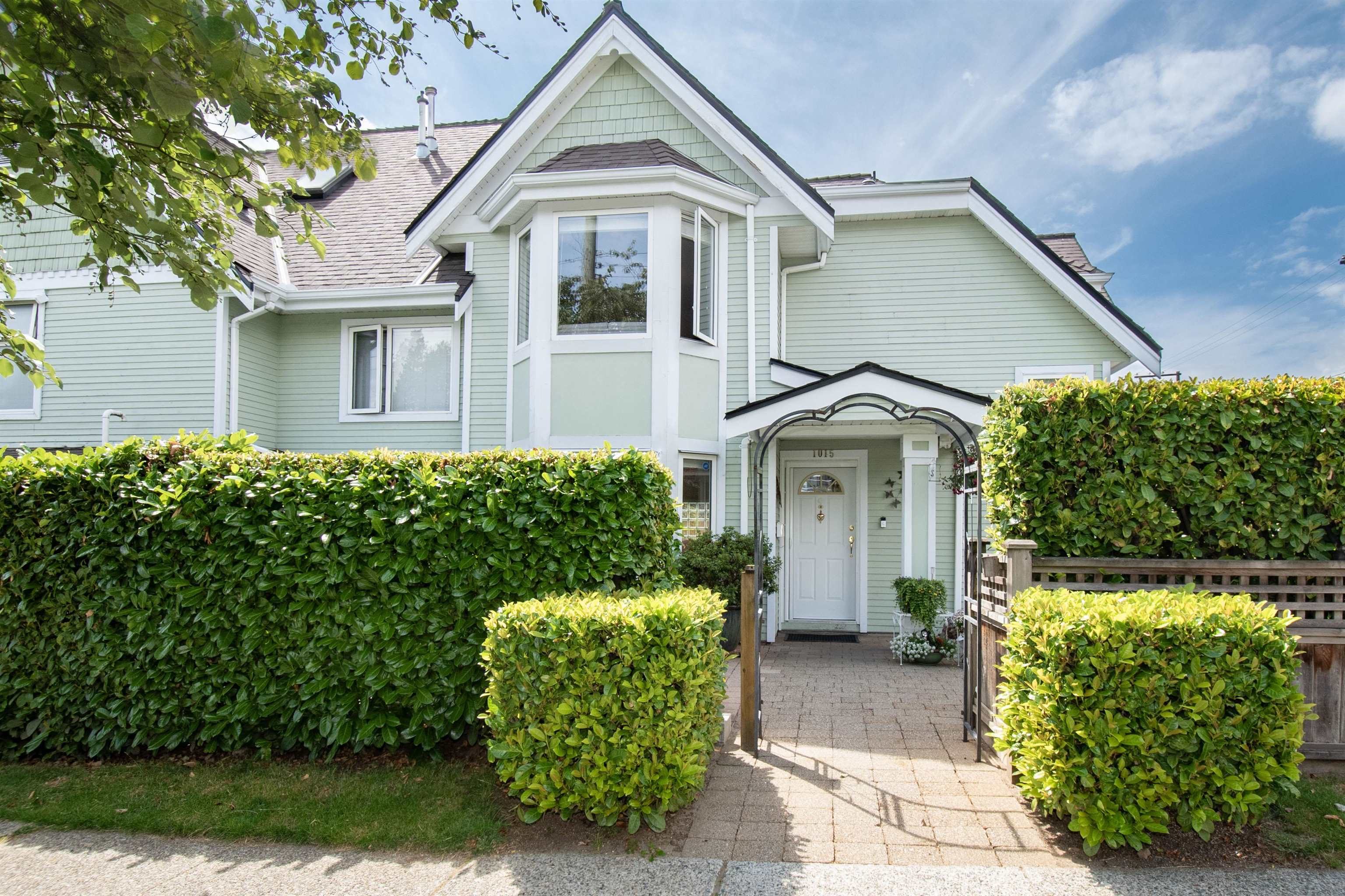 1015 ST. ANDREWS AVENUE, North Vancouver BC V7L 4S3, R3141059, BC,
