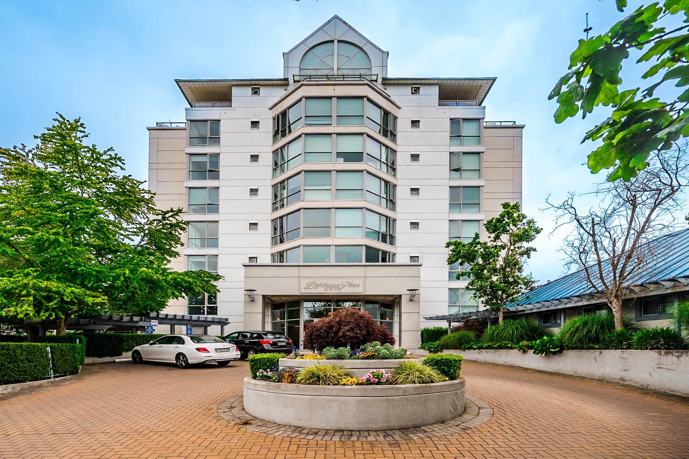 301 5860 DOVER CRESCENT, R3141289, BC,