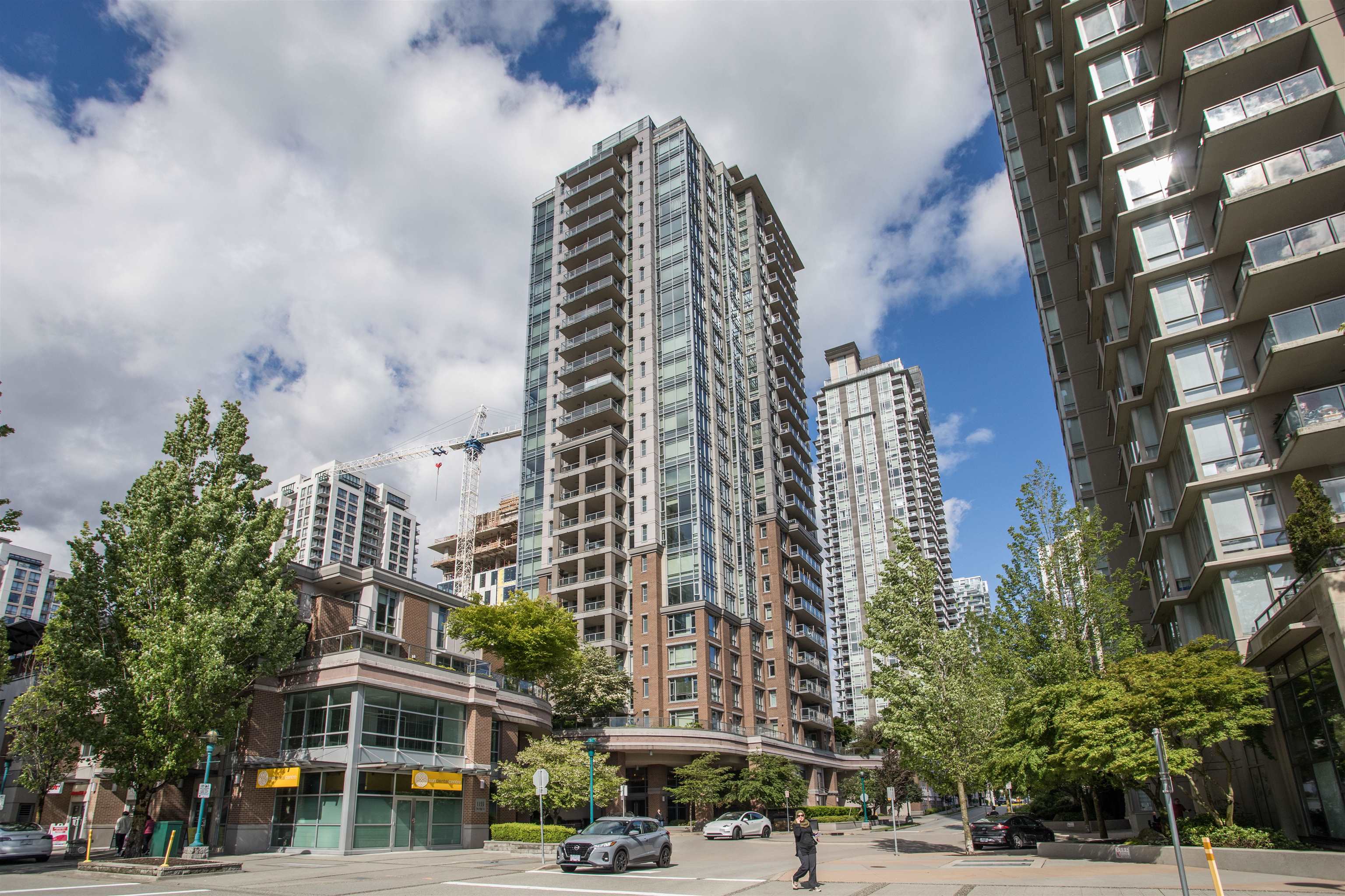 702 1155 THE HIGH STREET, R3141426, BC,