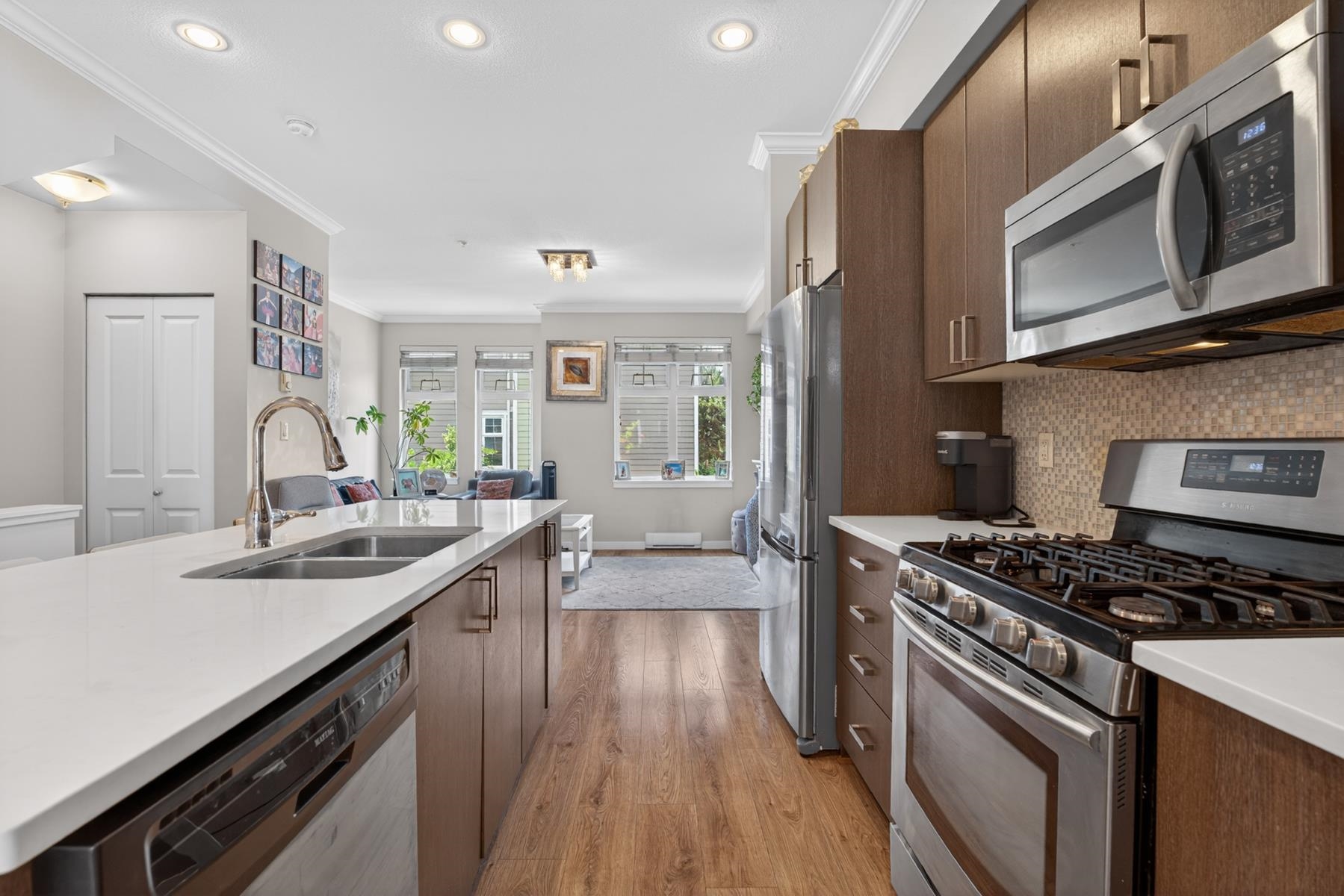 14 1111 EWEN AVENUE, R3141436, BC,