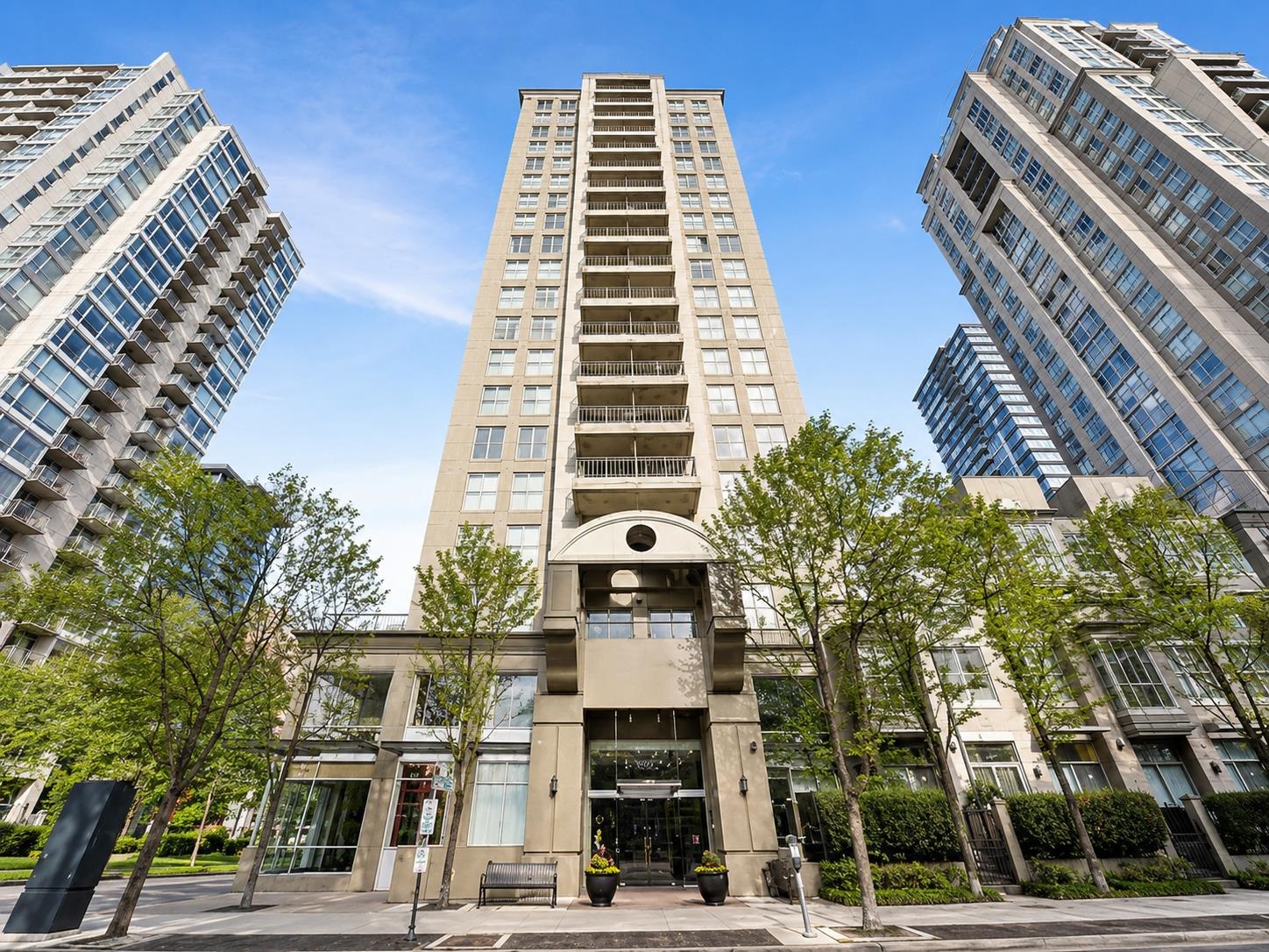 605 989 RICHARDS STREET, R3141677, BC,