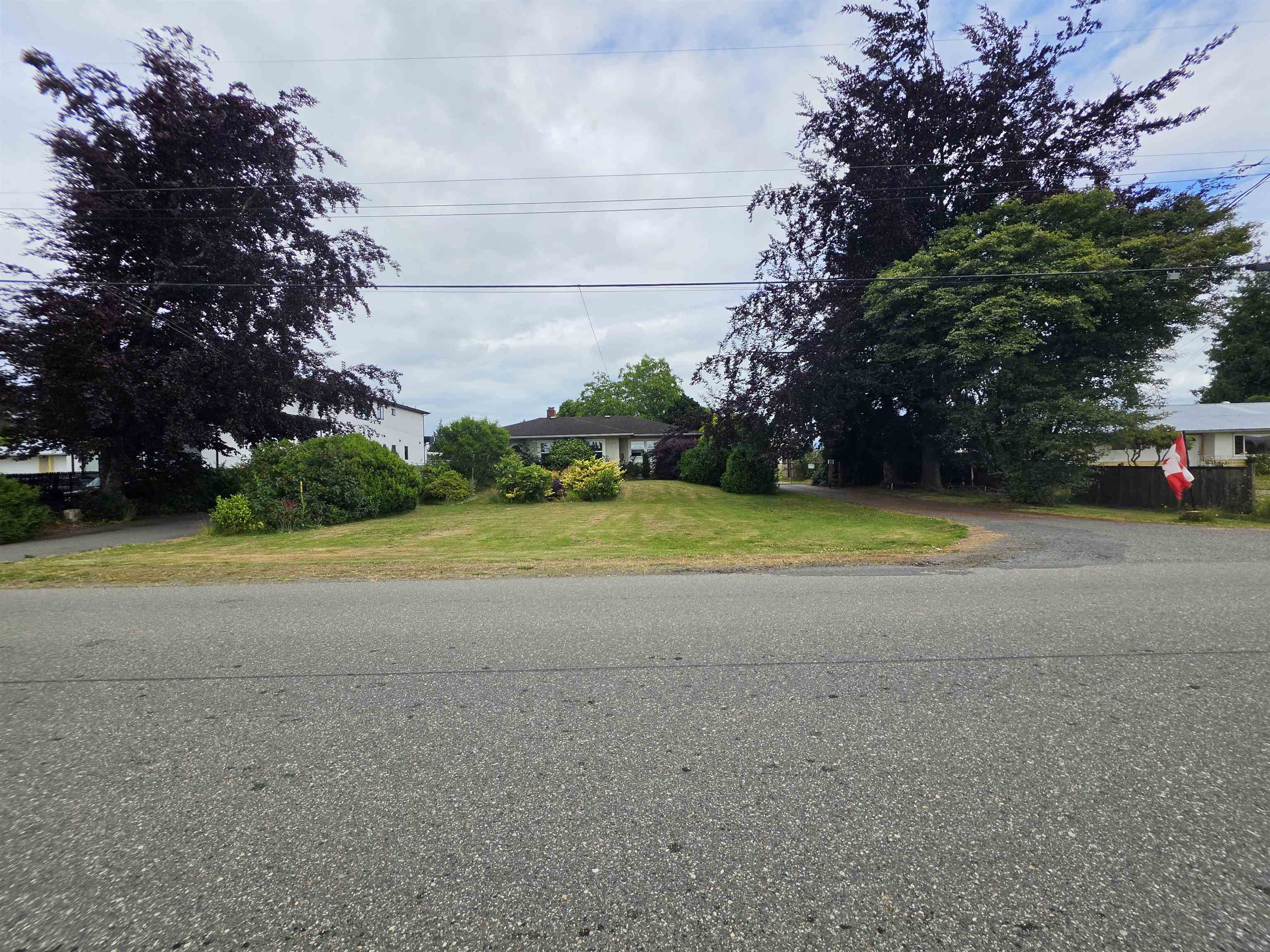 672 COLUMBIA STREET, Abbotsford BC V2T 5X6, R3141737, BC,