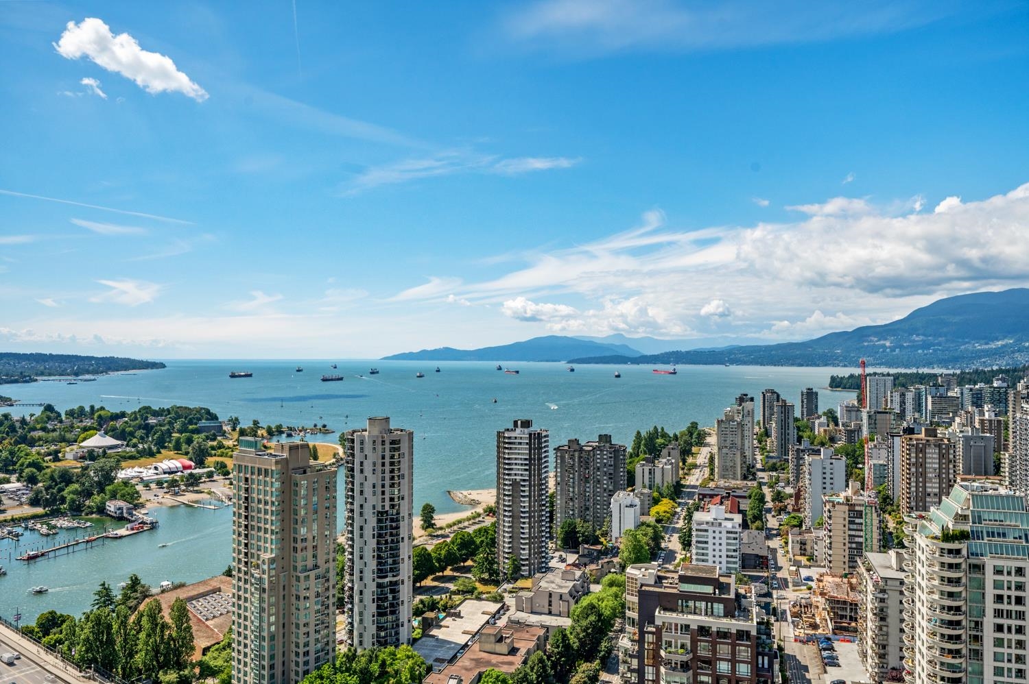3X03 889 PACIFIC STREET, R3142026, BC,